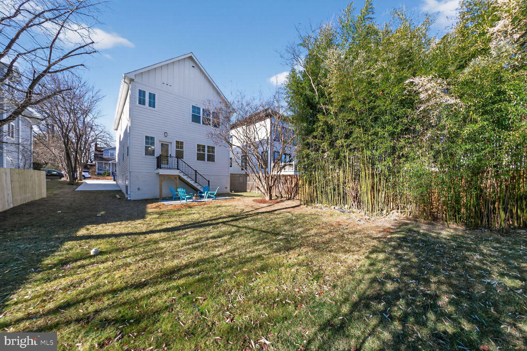 CLARENDON - Residential