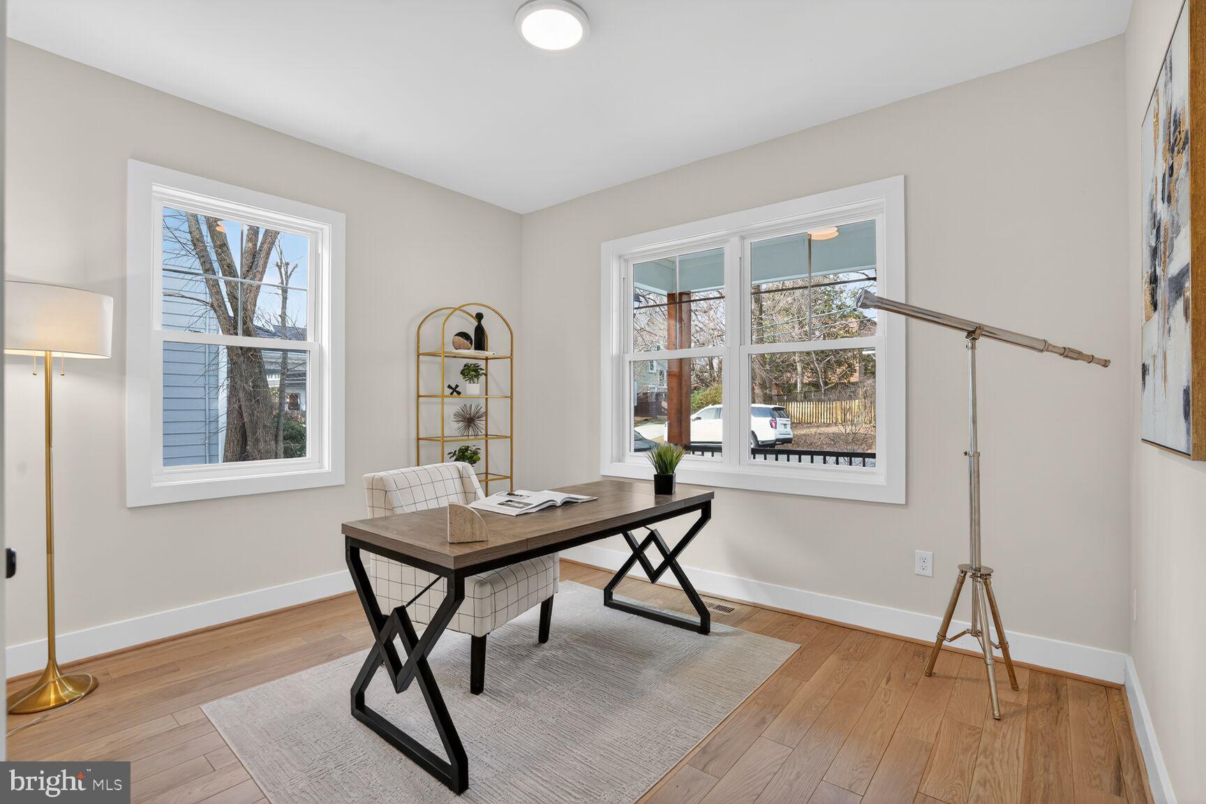 CLARENDON - Residential