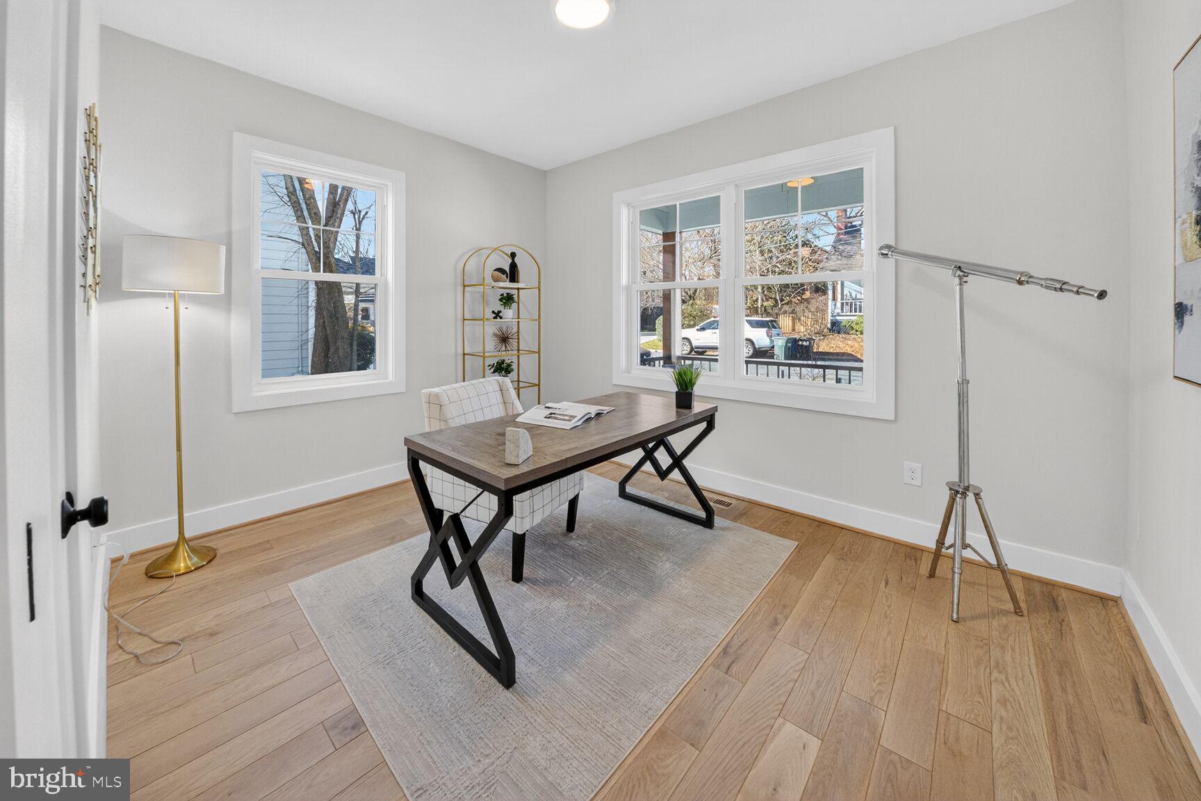 CLARENDON - Residential