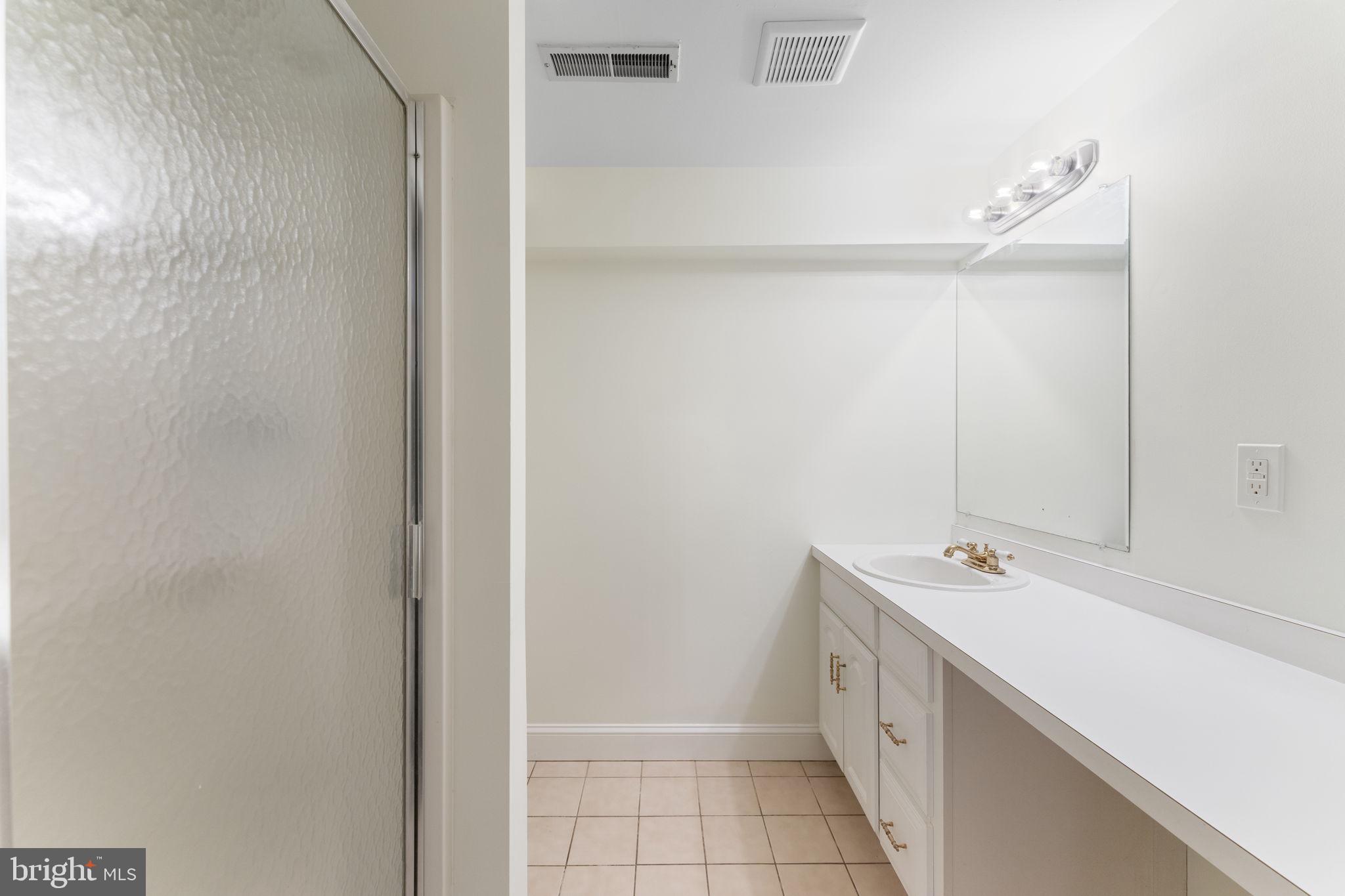 MAPLE GLEN - Residential