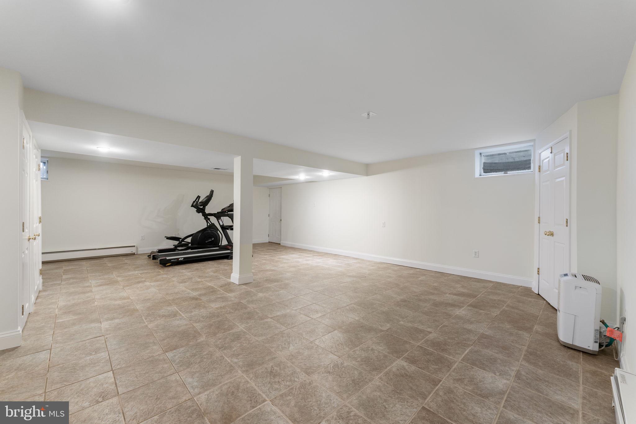 MAPLE GLEN - Residential