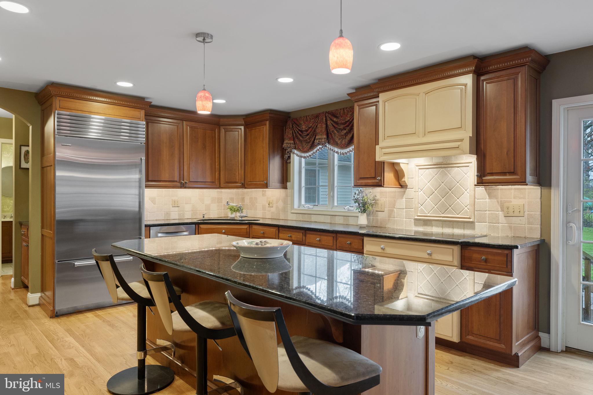 MAPLE GLEN - Residential