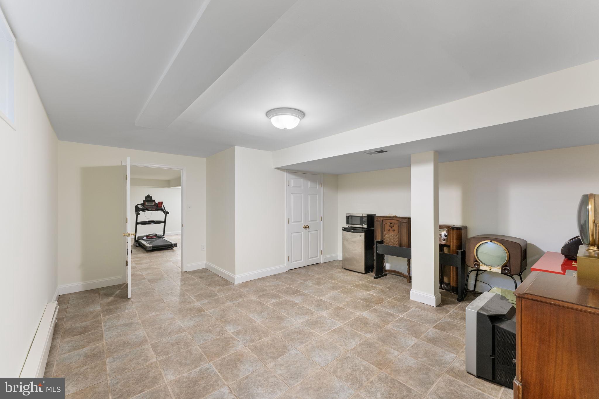 MAPLE GLEN - Residential