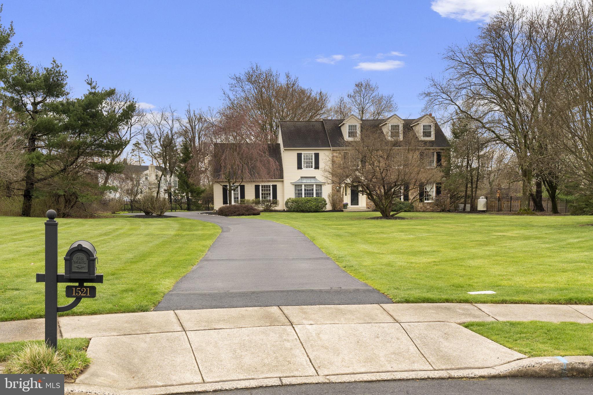 MAPLE GLEN - Residential