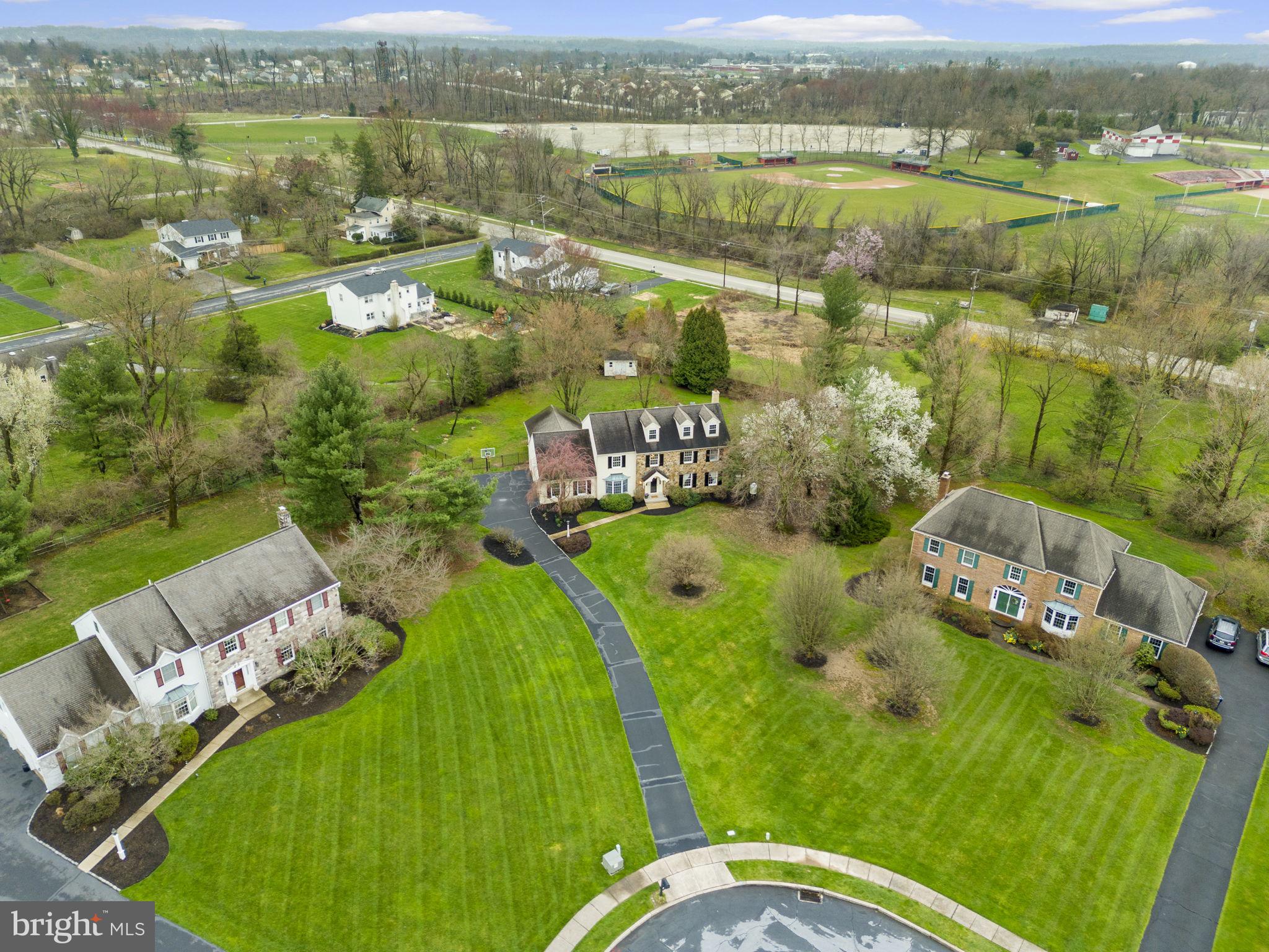 MAPLE GLEN - Residential