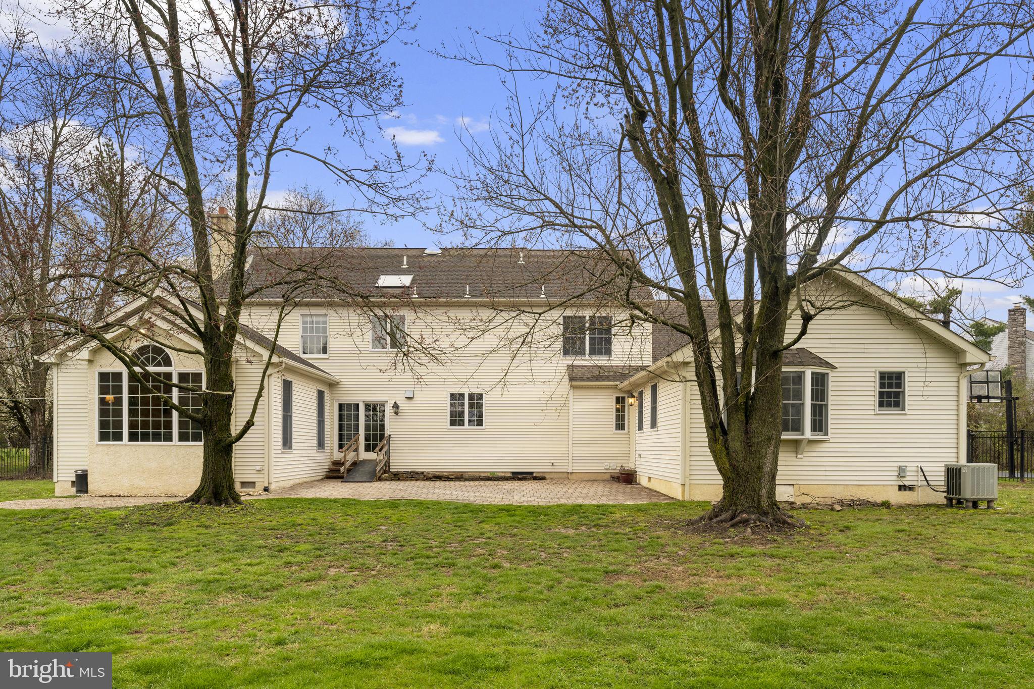 MAPLE GLEN - Residential