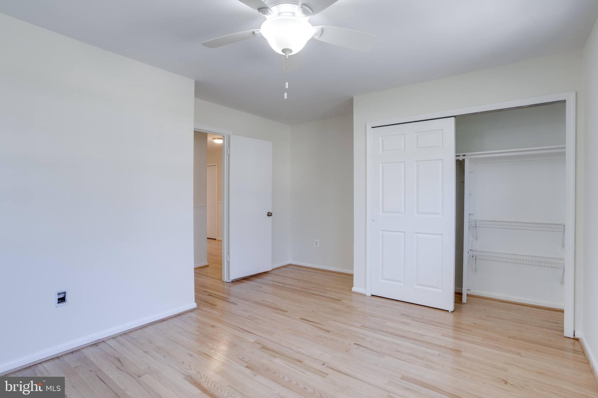 COUNTRY CLUB VIEW - Residential