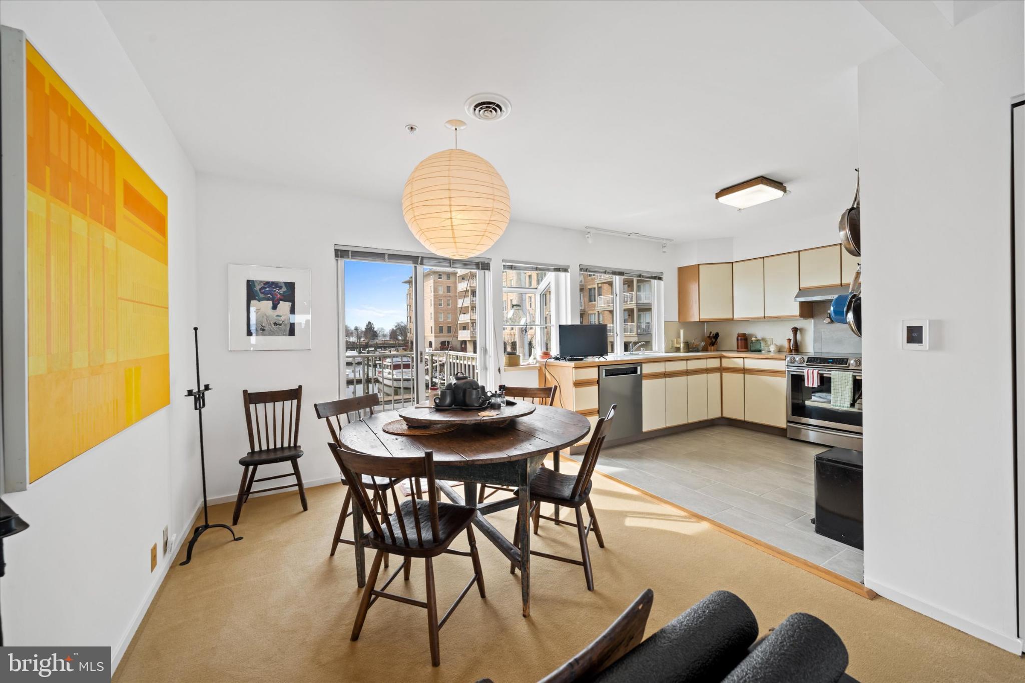 LOG POND - Residential