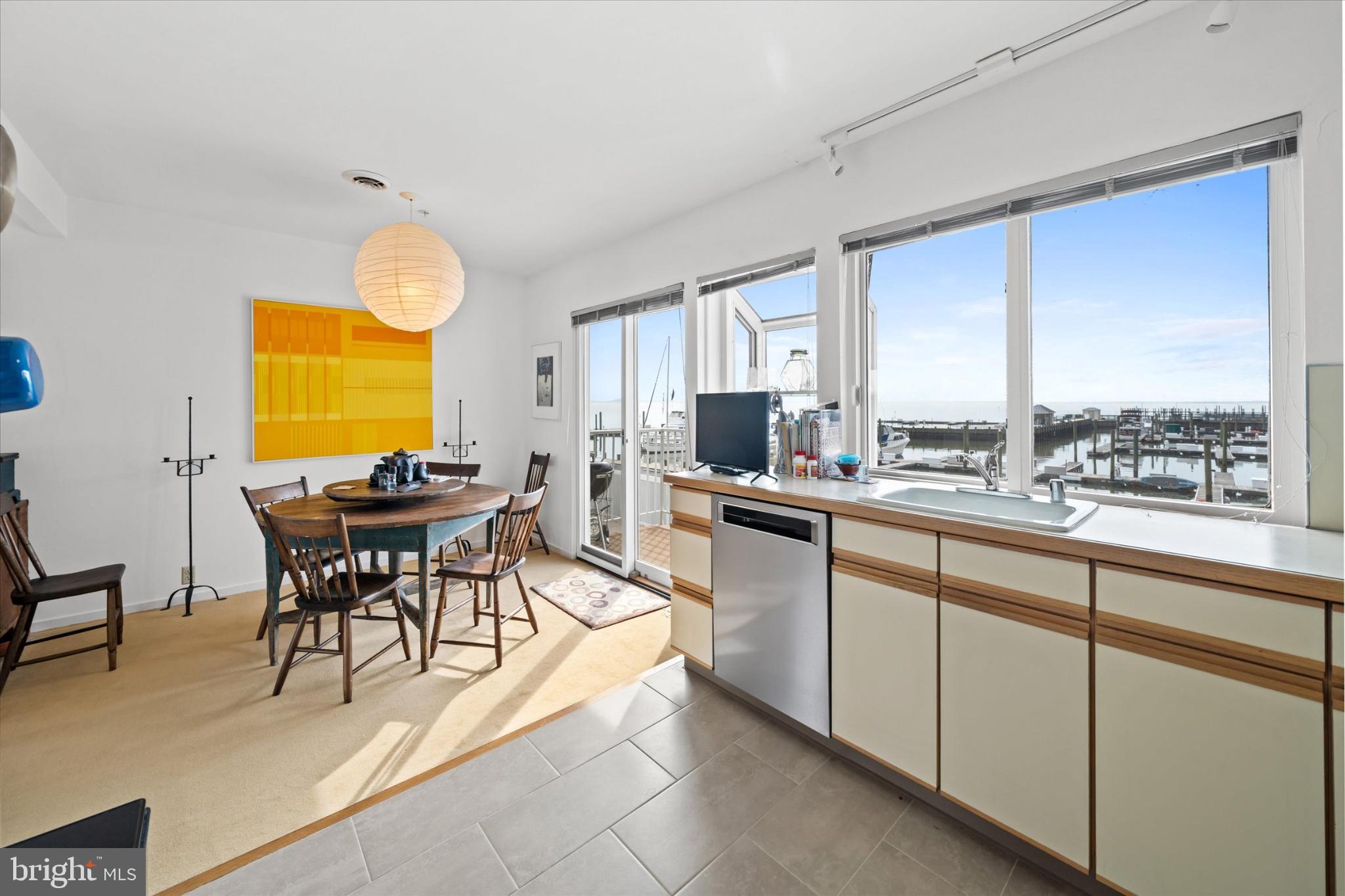 LOG POND - Residential