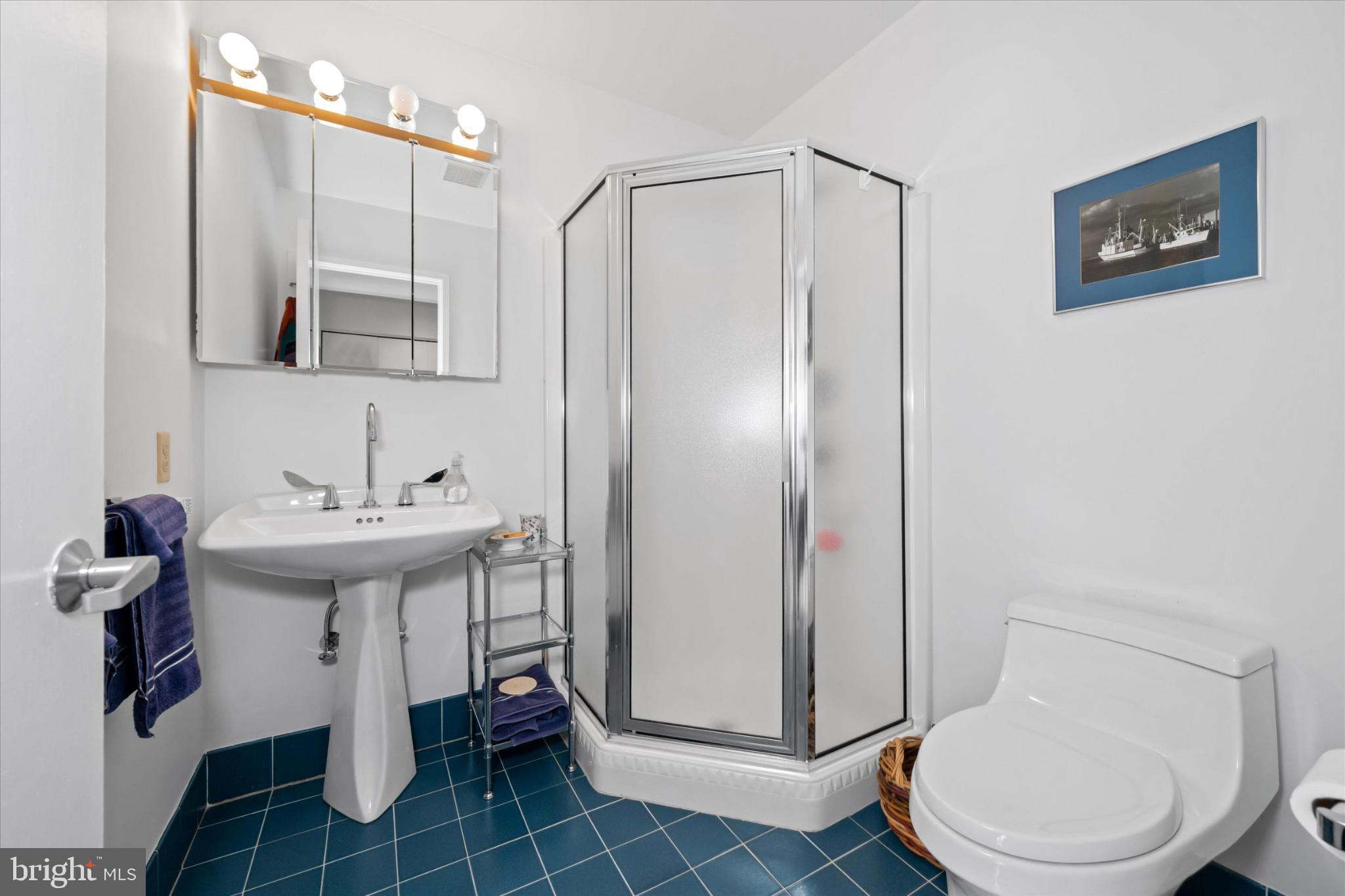 LOG POND - Residential