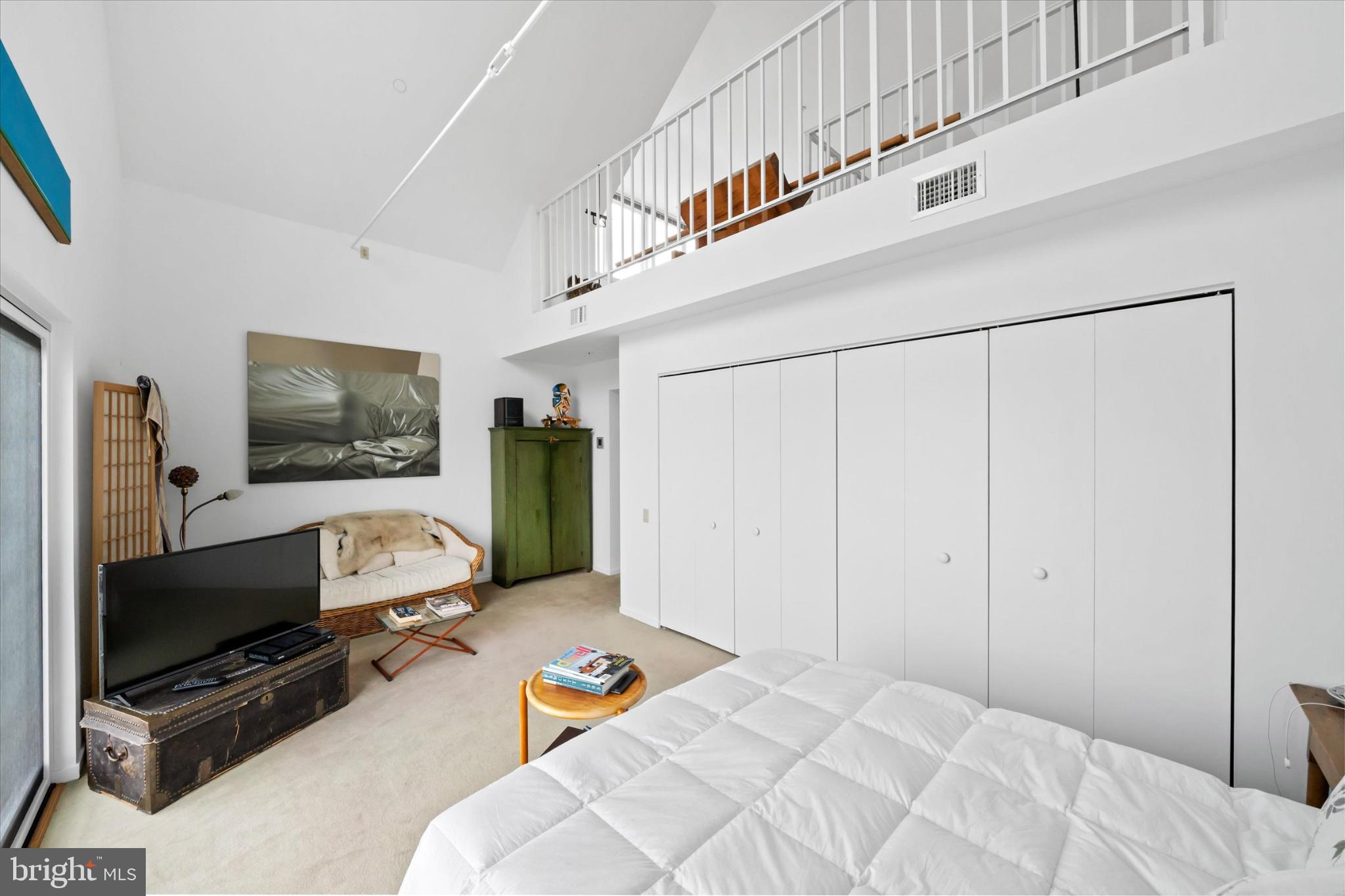 LOG POND - Residential