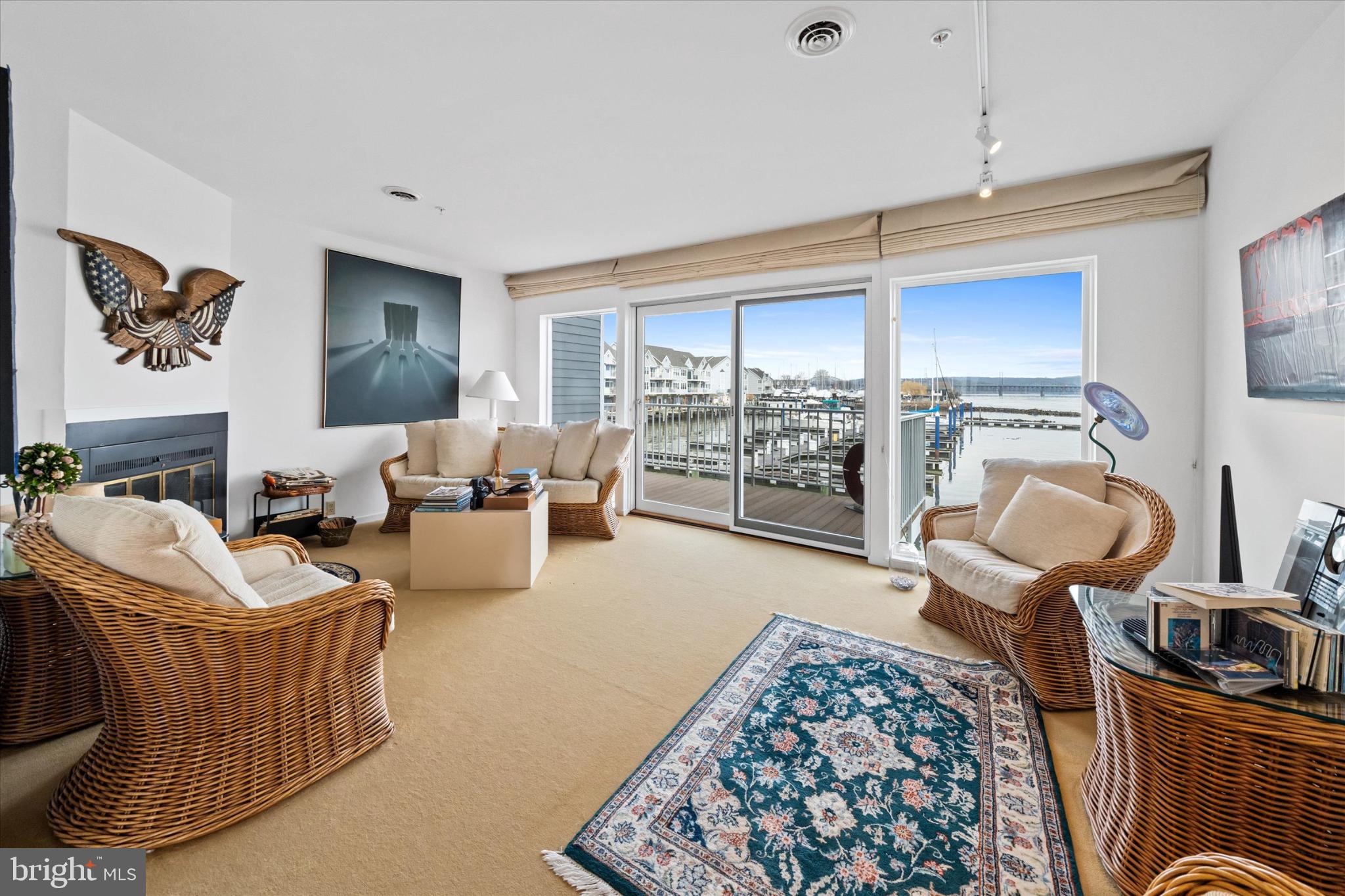 LOG POND - Residential