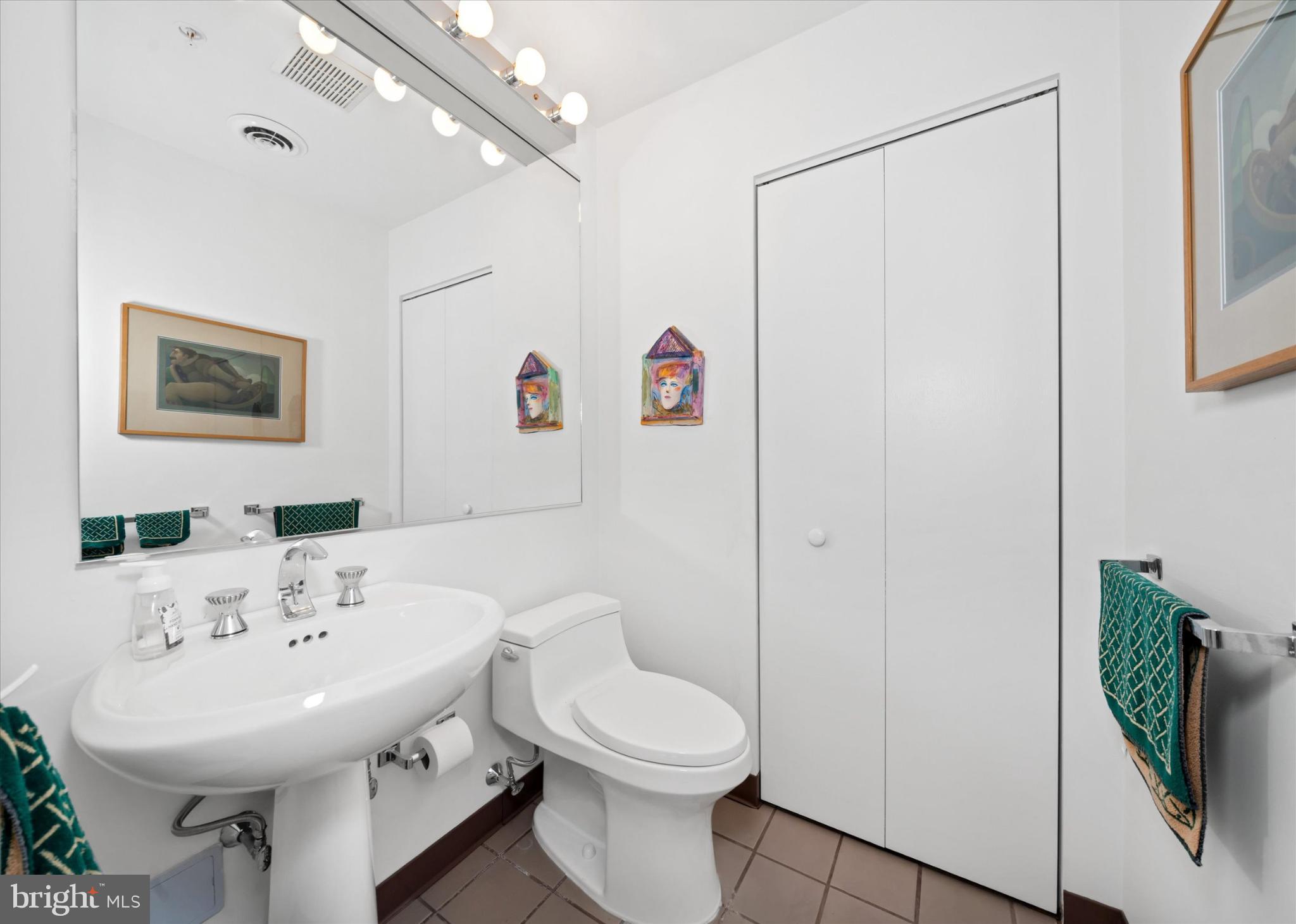 LOG POND - Residential