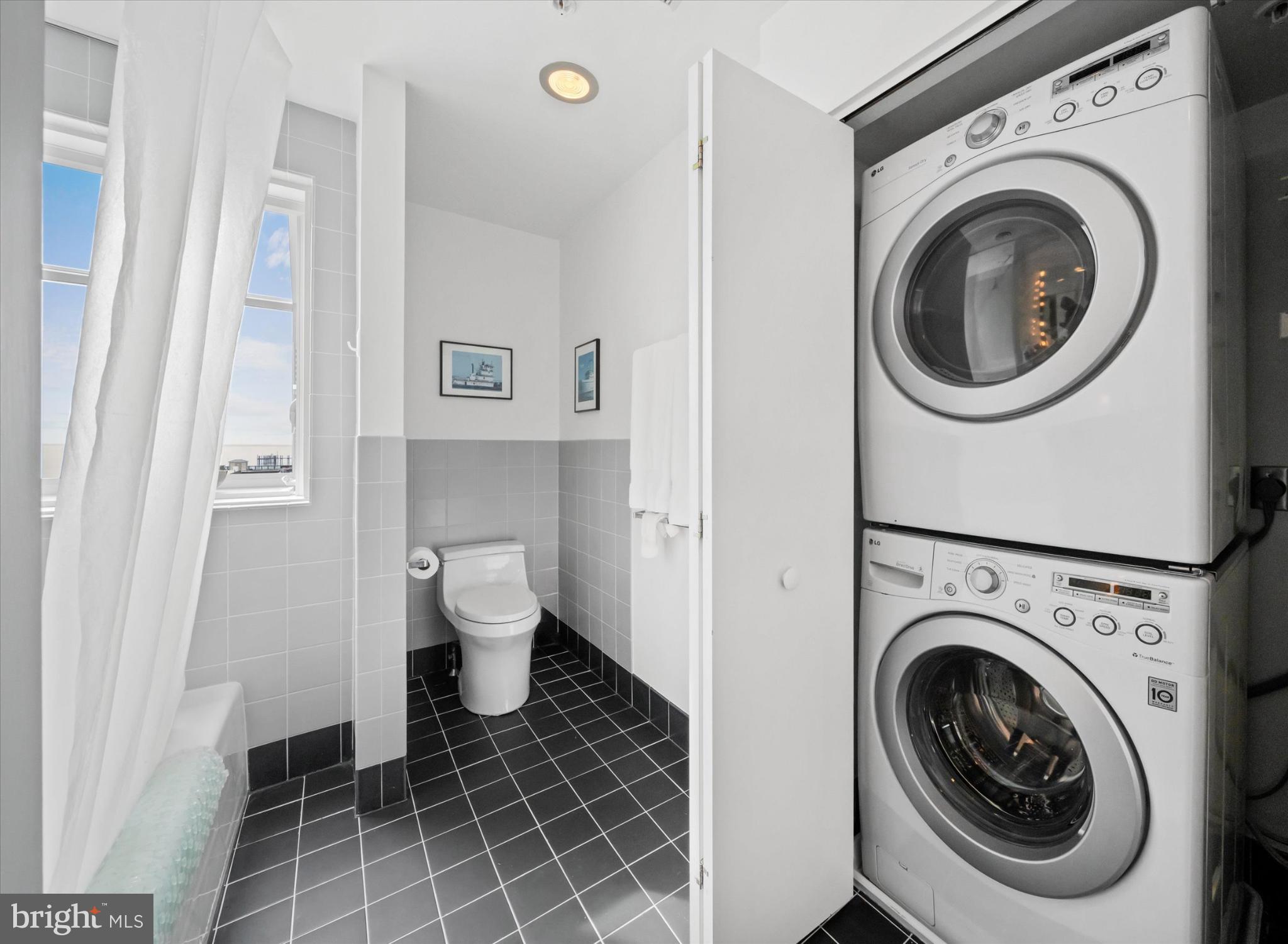 LOG POND - Residential