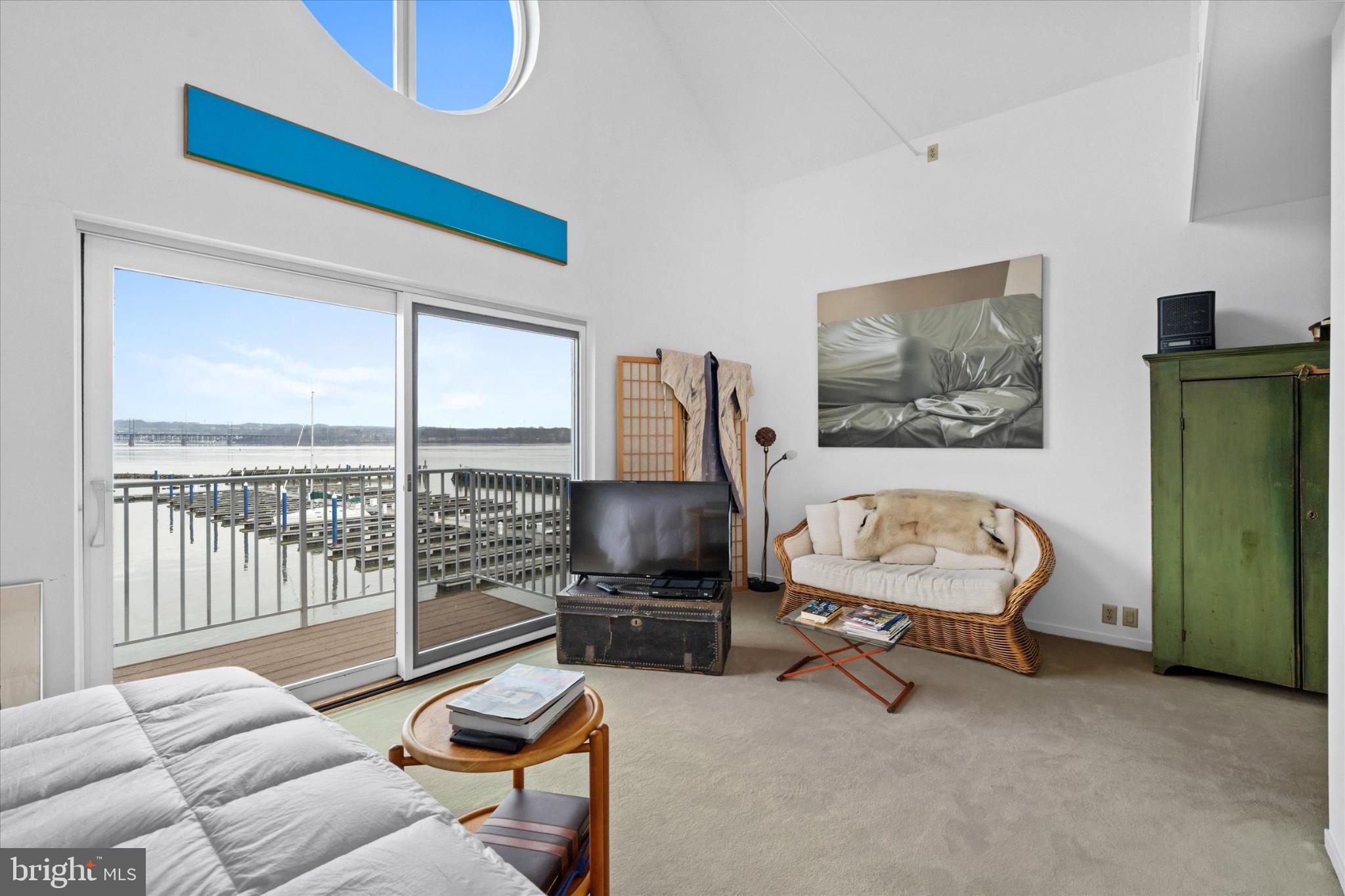 LOG POND - Residential