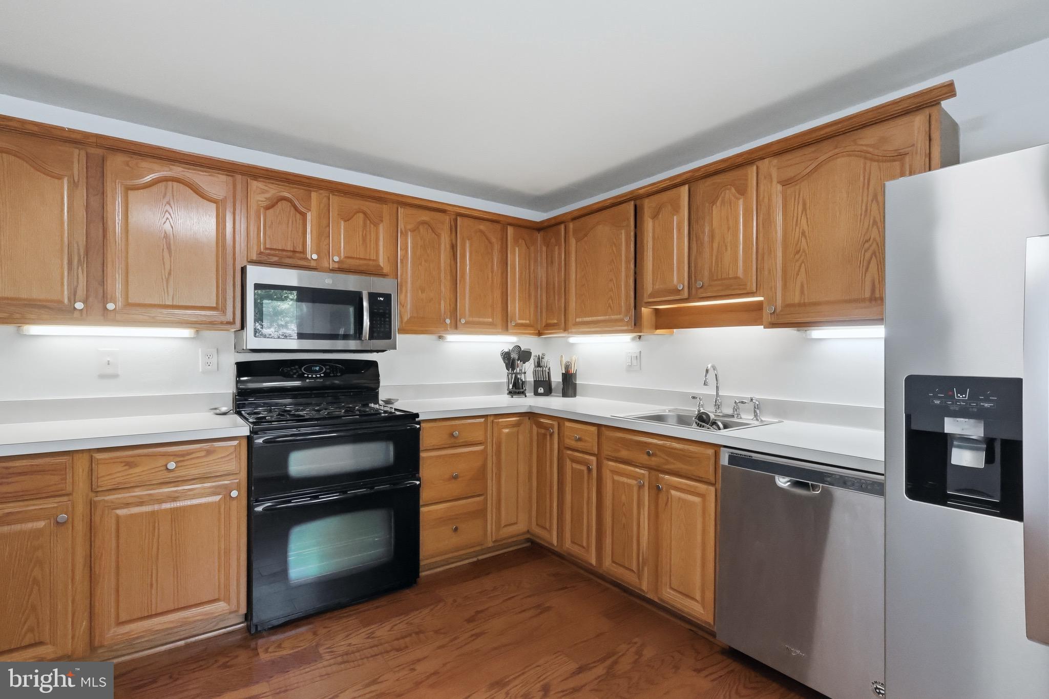 2523 LISA DRIVE