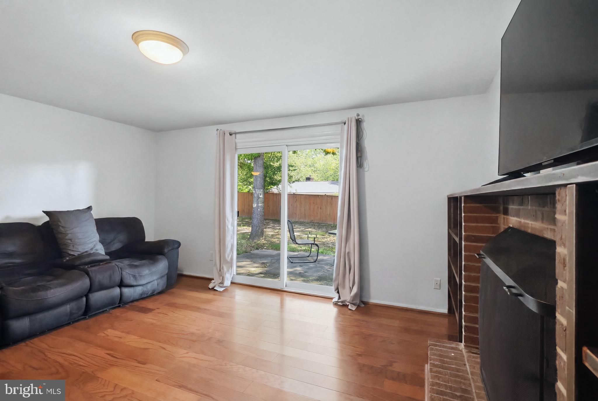 2523 LISA DRIVE