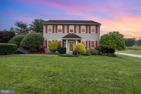 Photo of 247 Miller Road, AKRON, PA 17501 (MLS # PALA2071646)