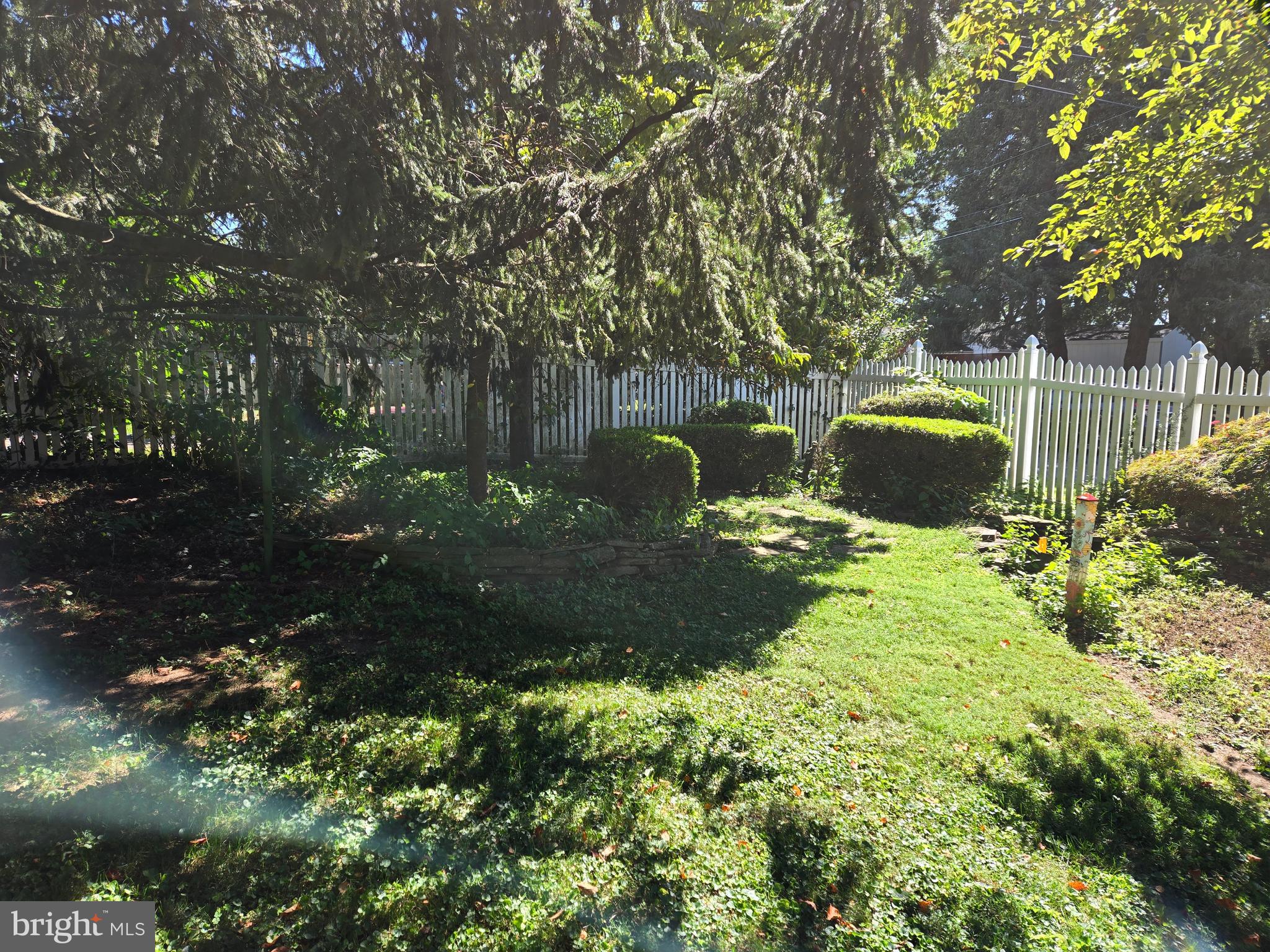 2552 GARFIELD AVENUE