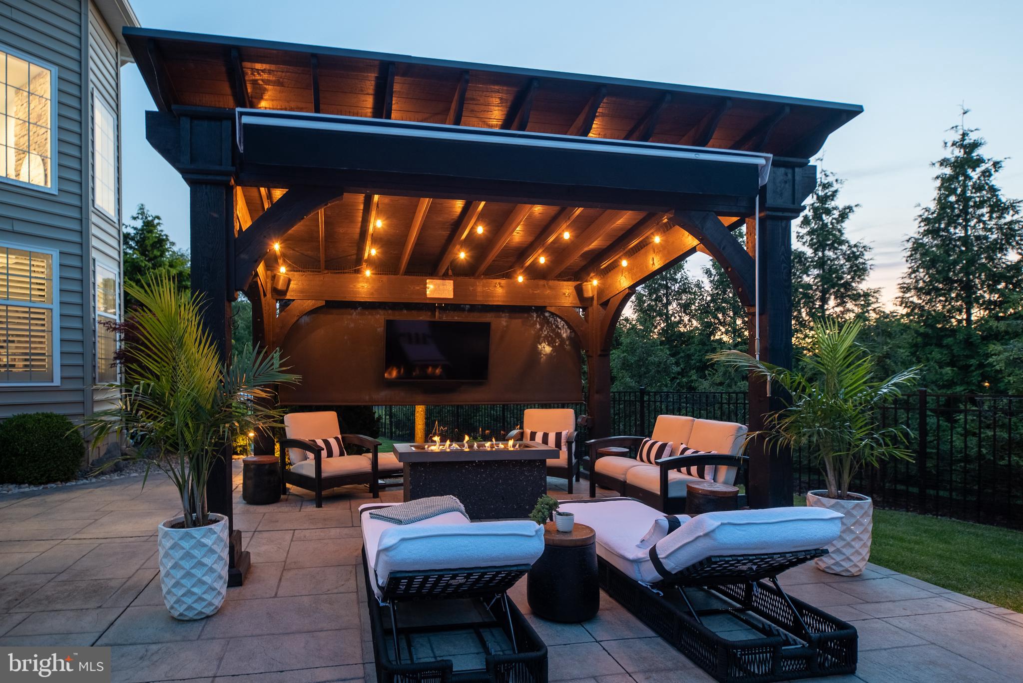 COVENTRY MEADOWS - Residential