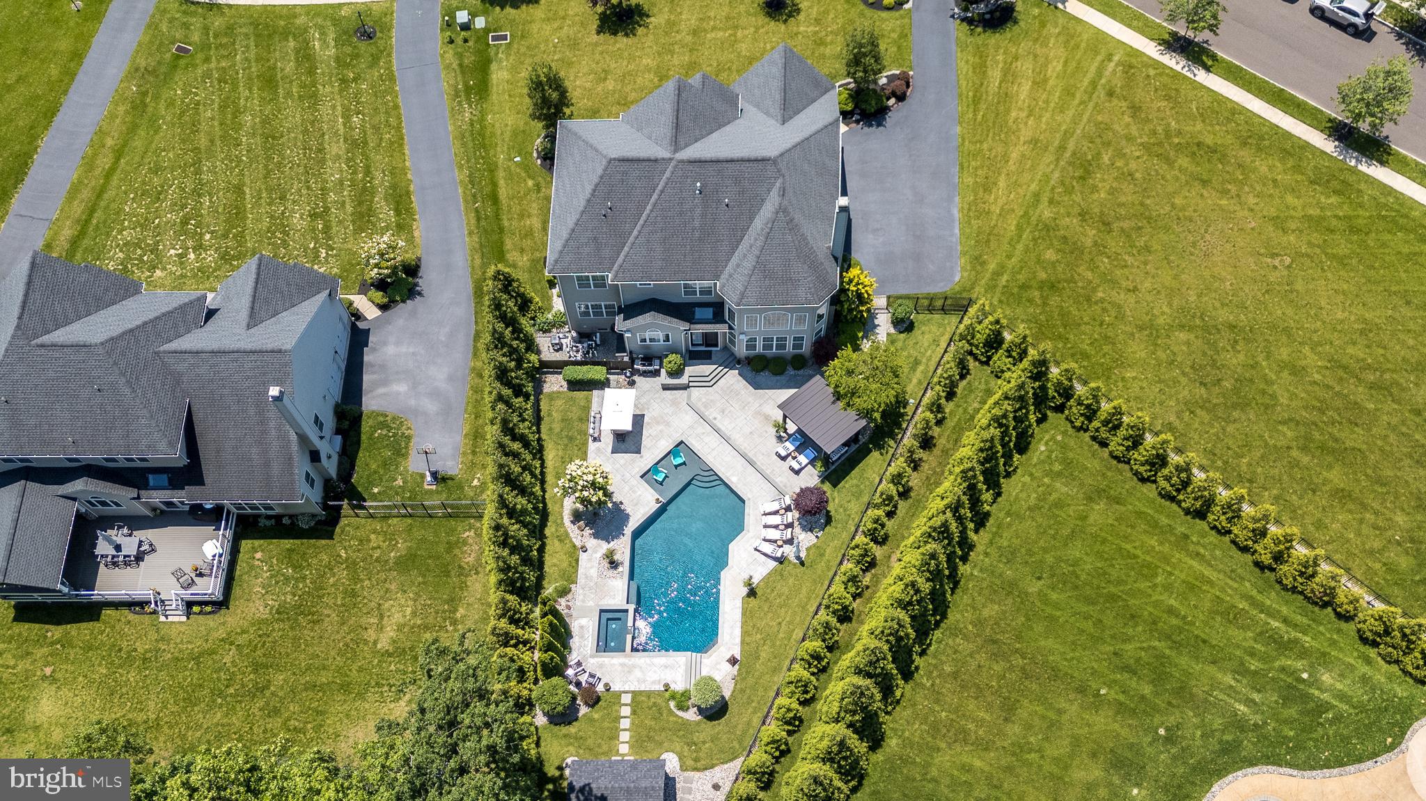 COVENTRY MEADOWS - Residential