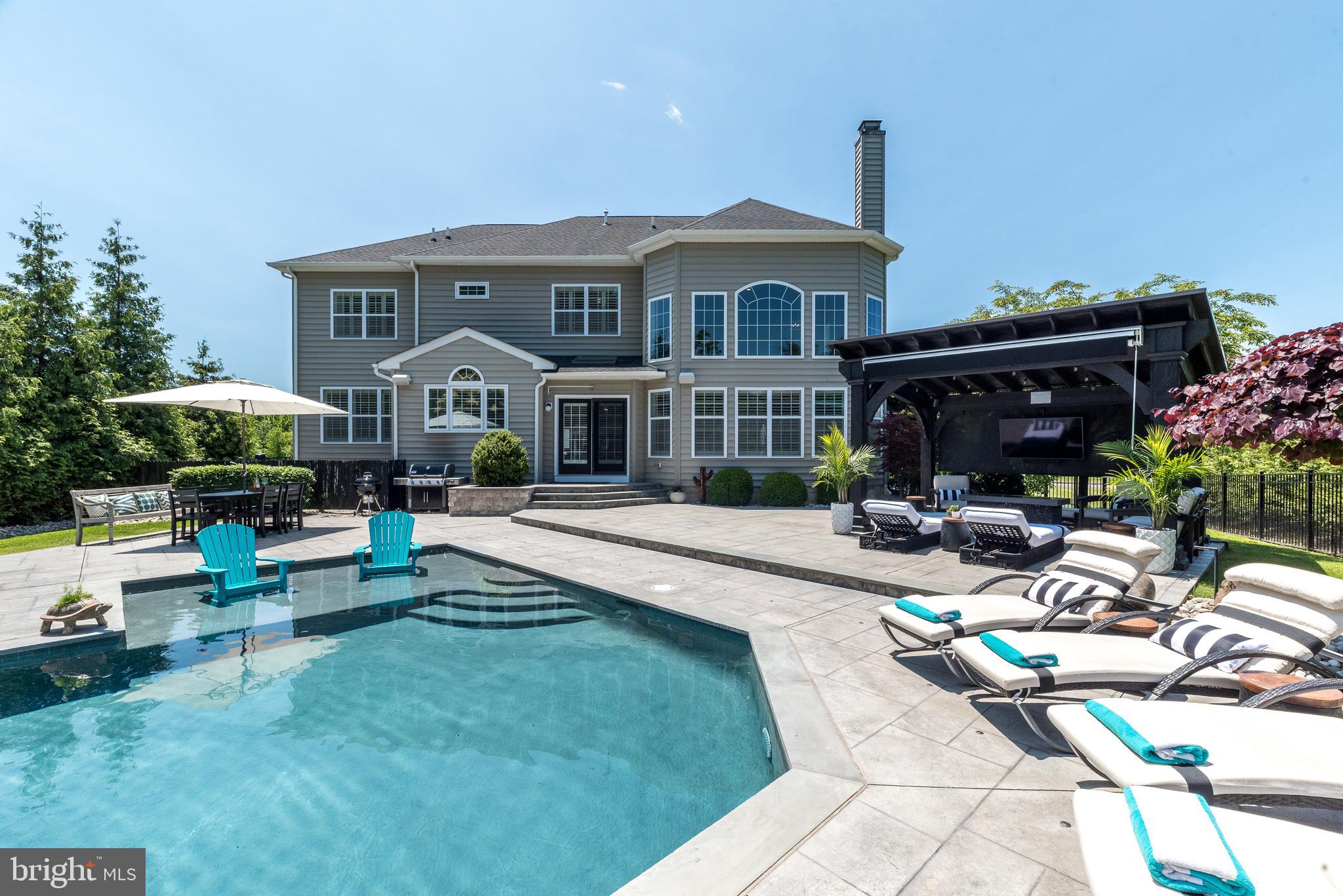 COVENTRY MEADOWS - Residential