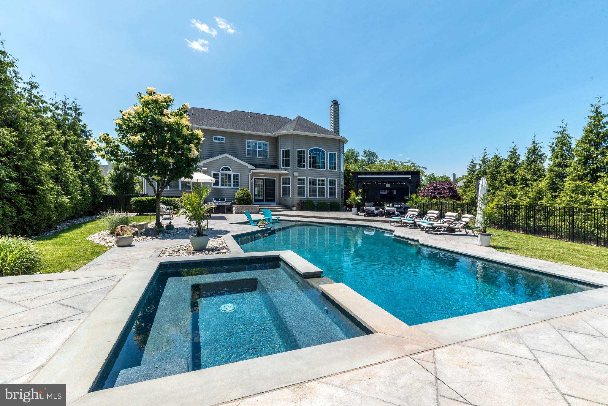 COVENTRY MEADOWS - Residential