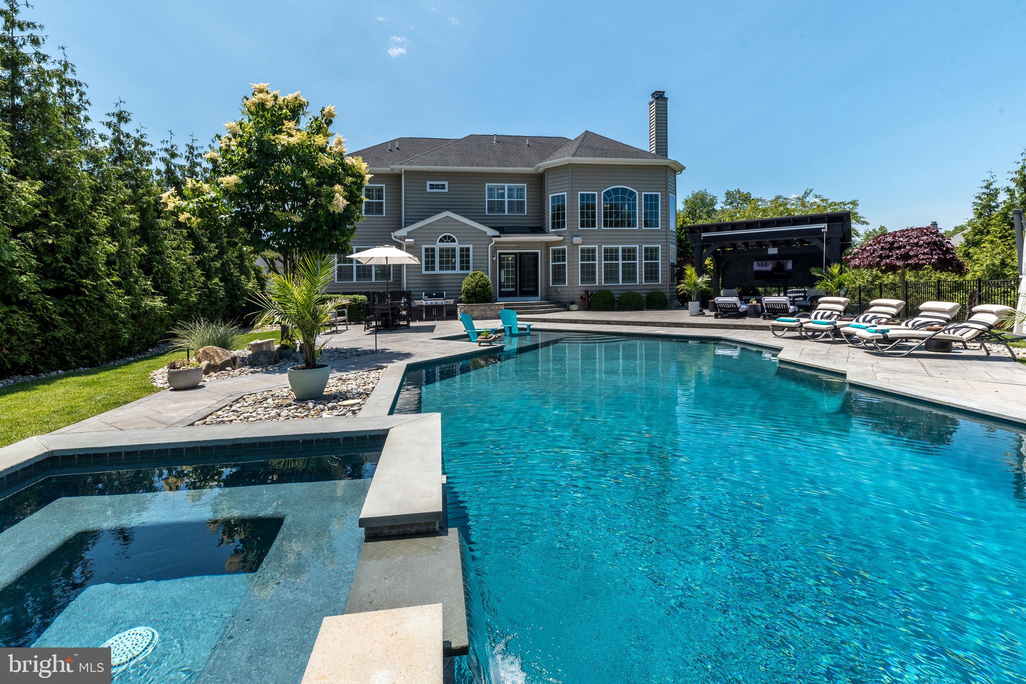 COVENTRY MEADOWS - Residential