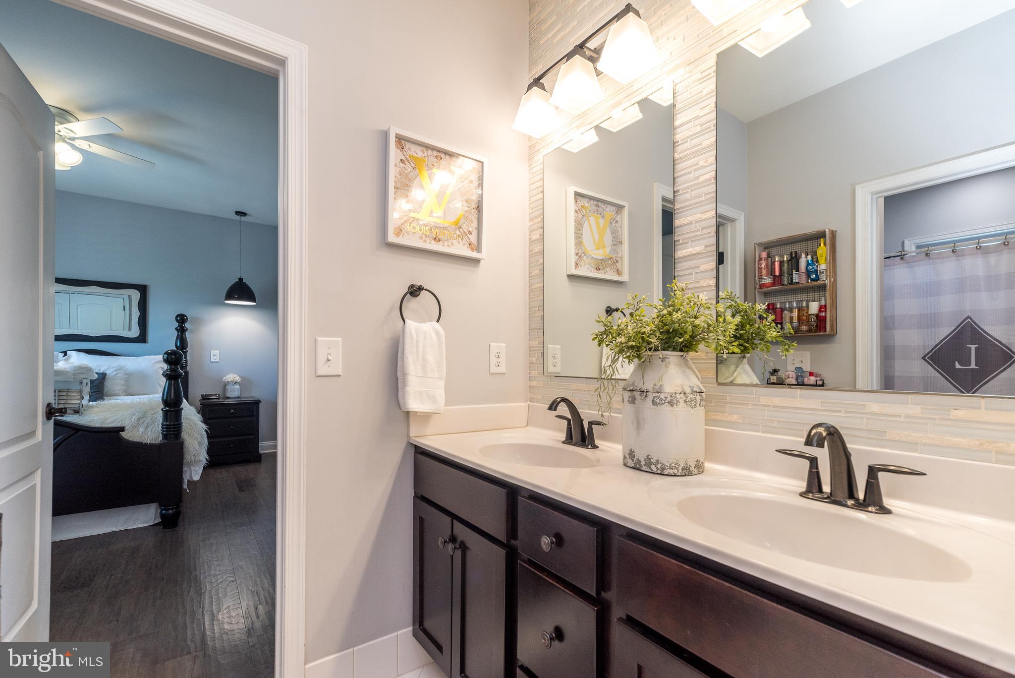 COVENTRY MEADOWS - Residential