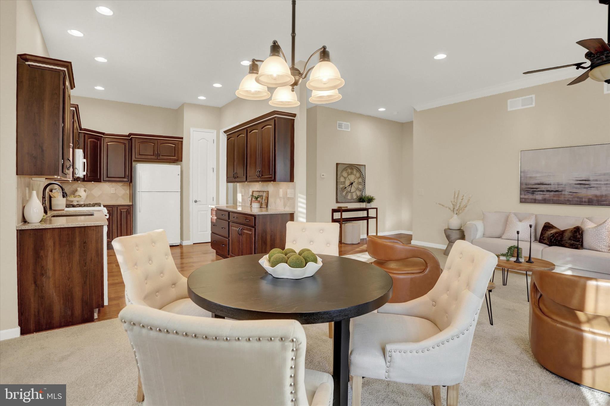 CARMELLA - Residential