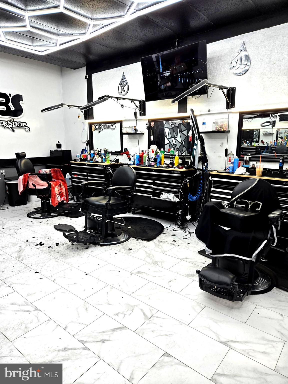 7926 FRANKFORD AVENUE