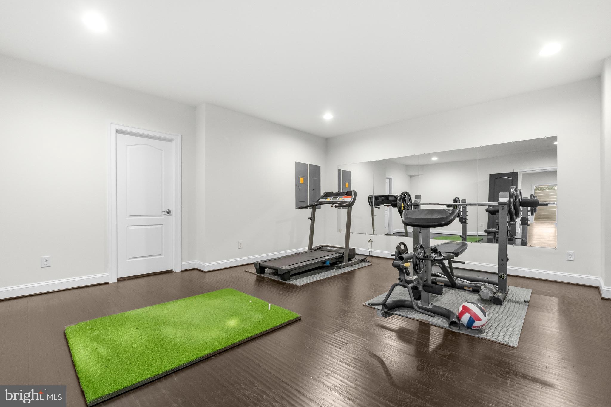 HUNTERS POND - Residential