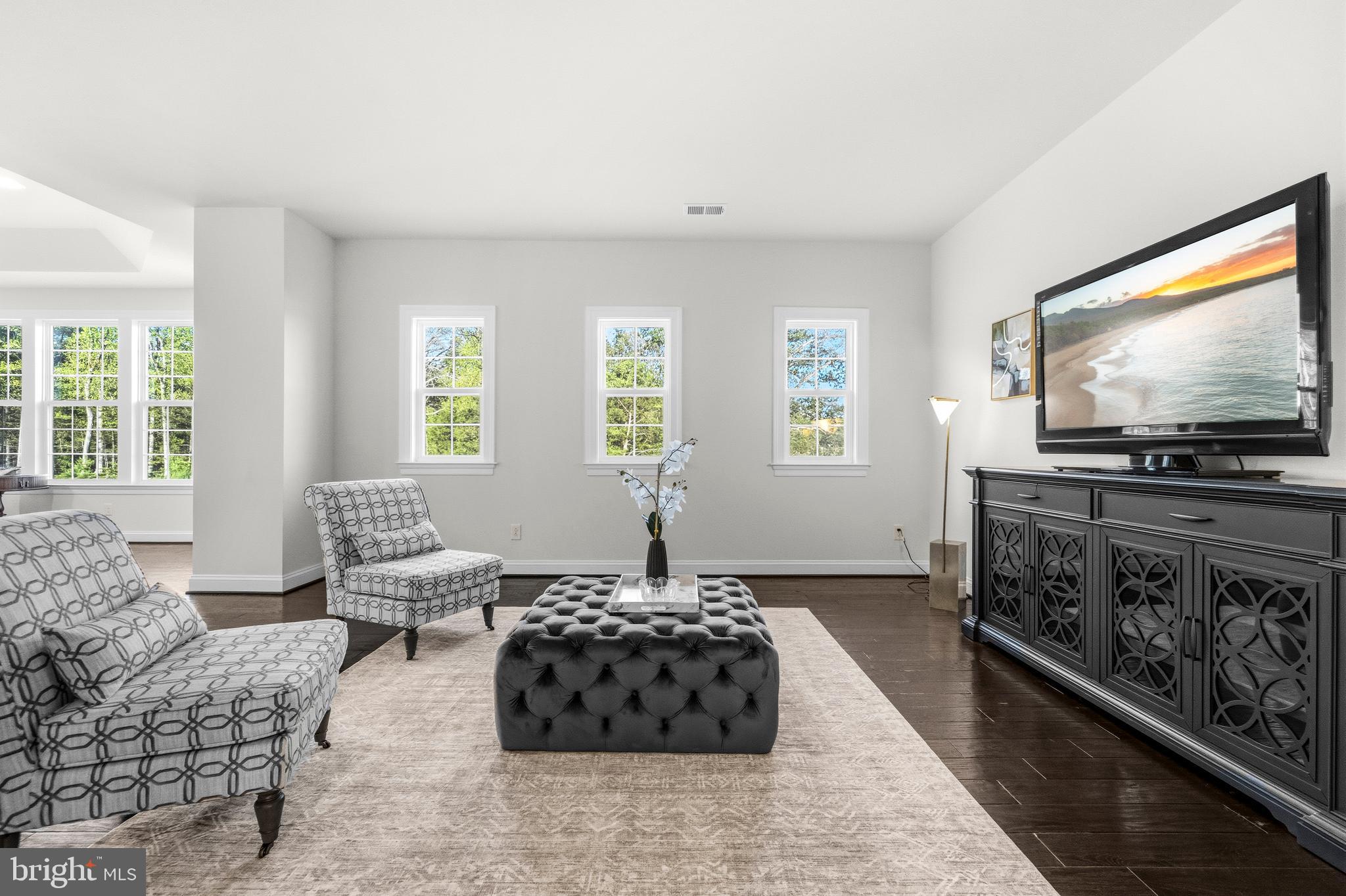 HUNTERS POND - Residential