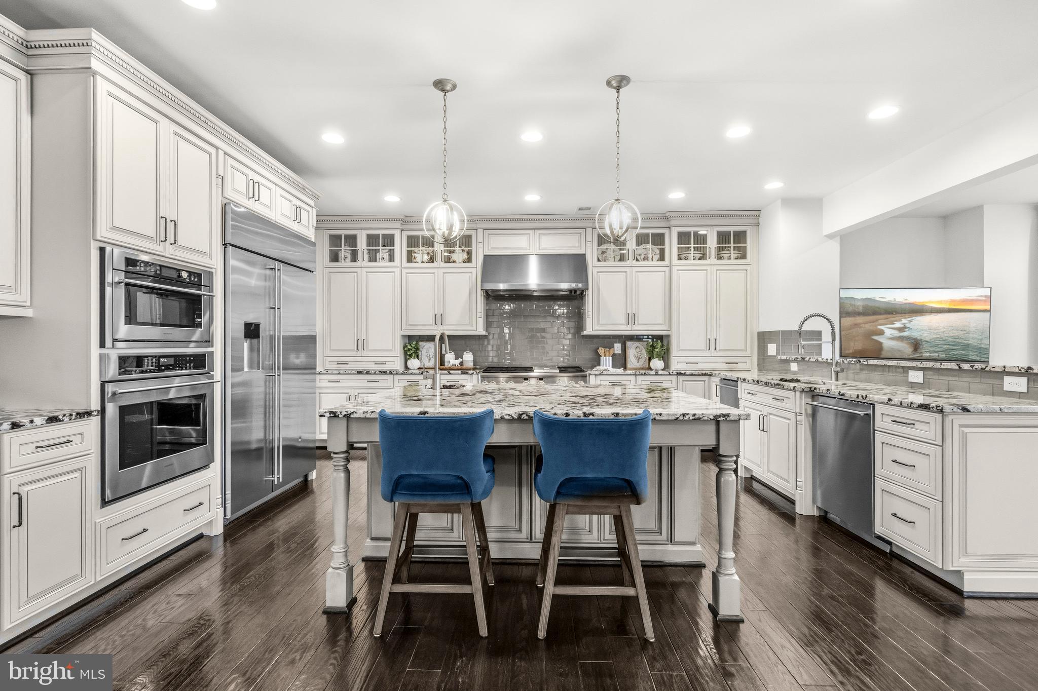 HUNTERS POND - Residential