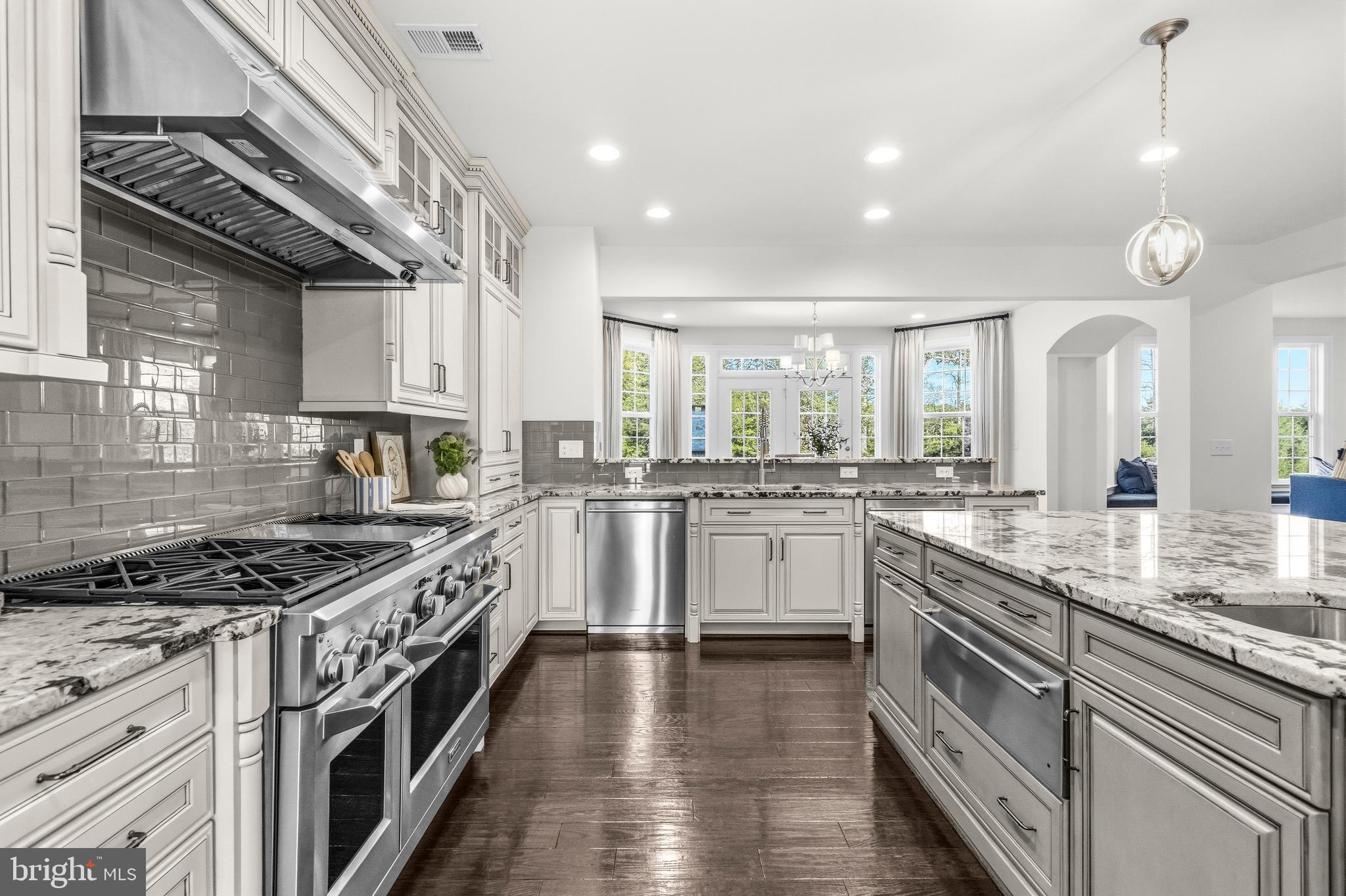 HUNTERS POND - Residential