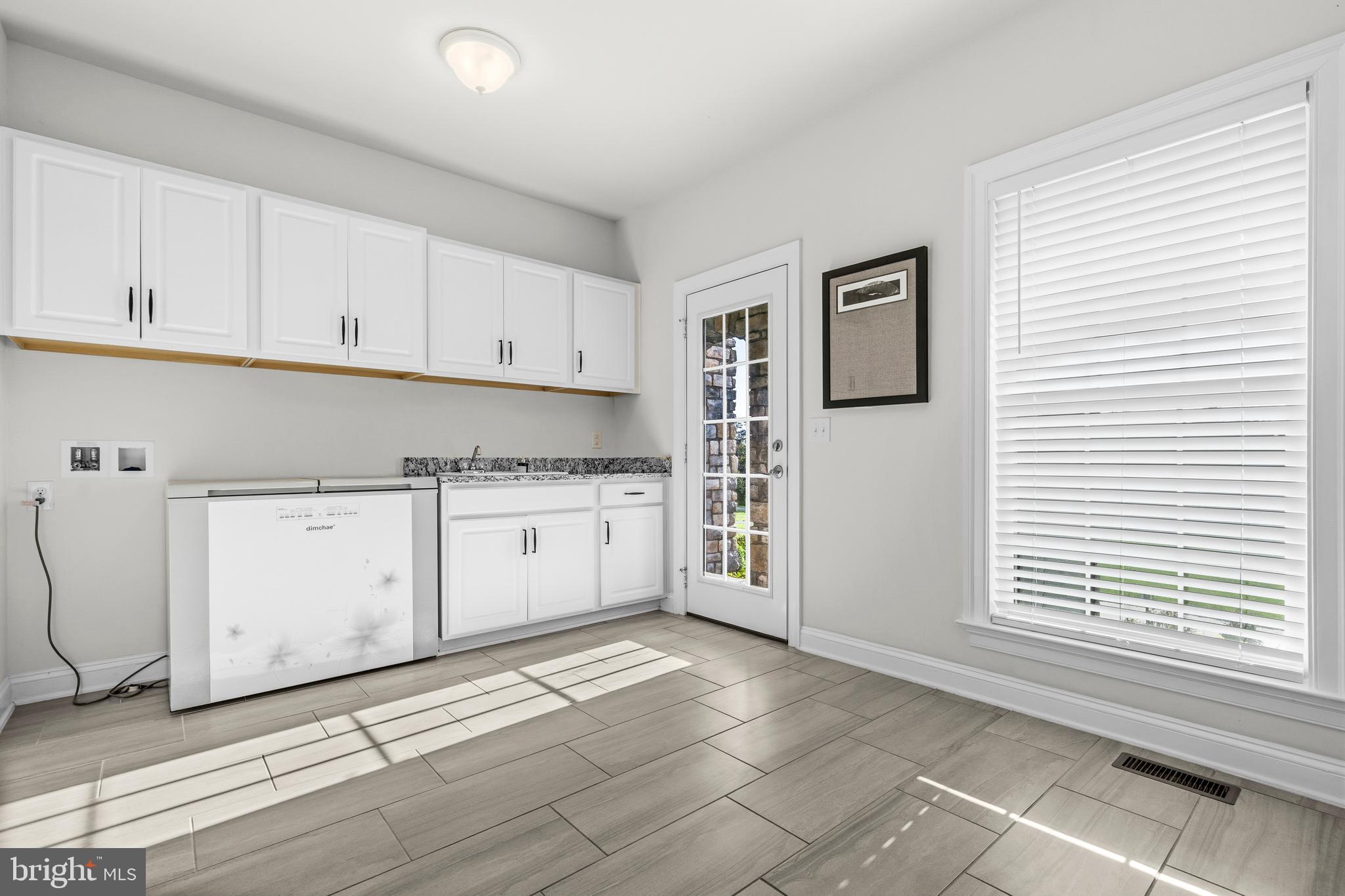 HUNTERS POND - Residential