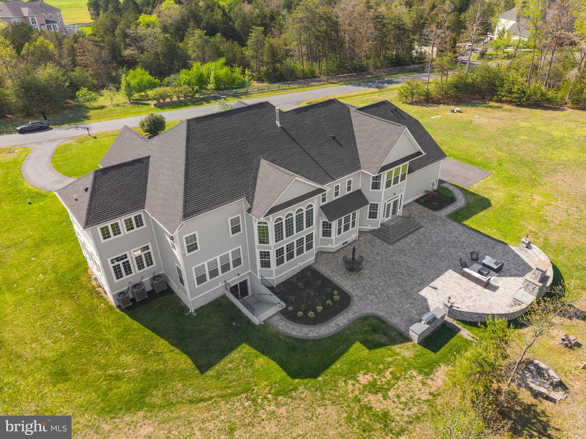 HUNTERS POND - Residential