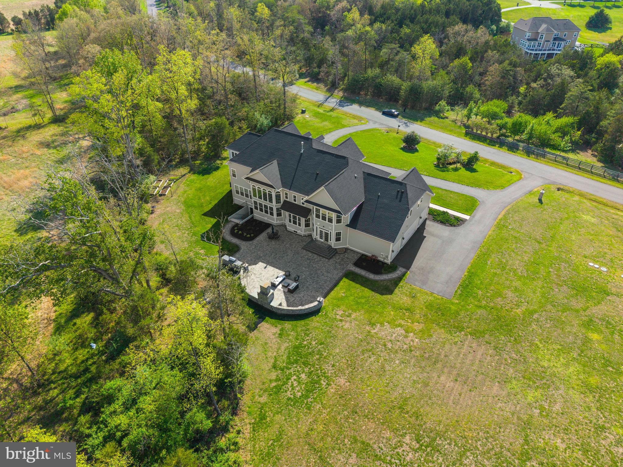 HUNTERS POND - Residential