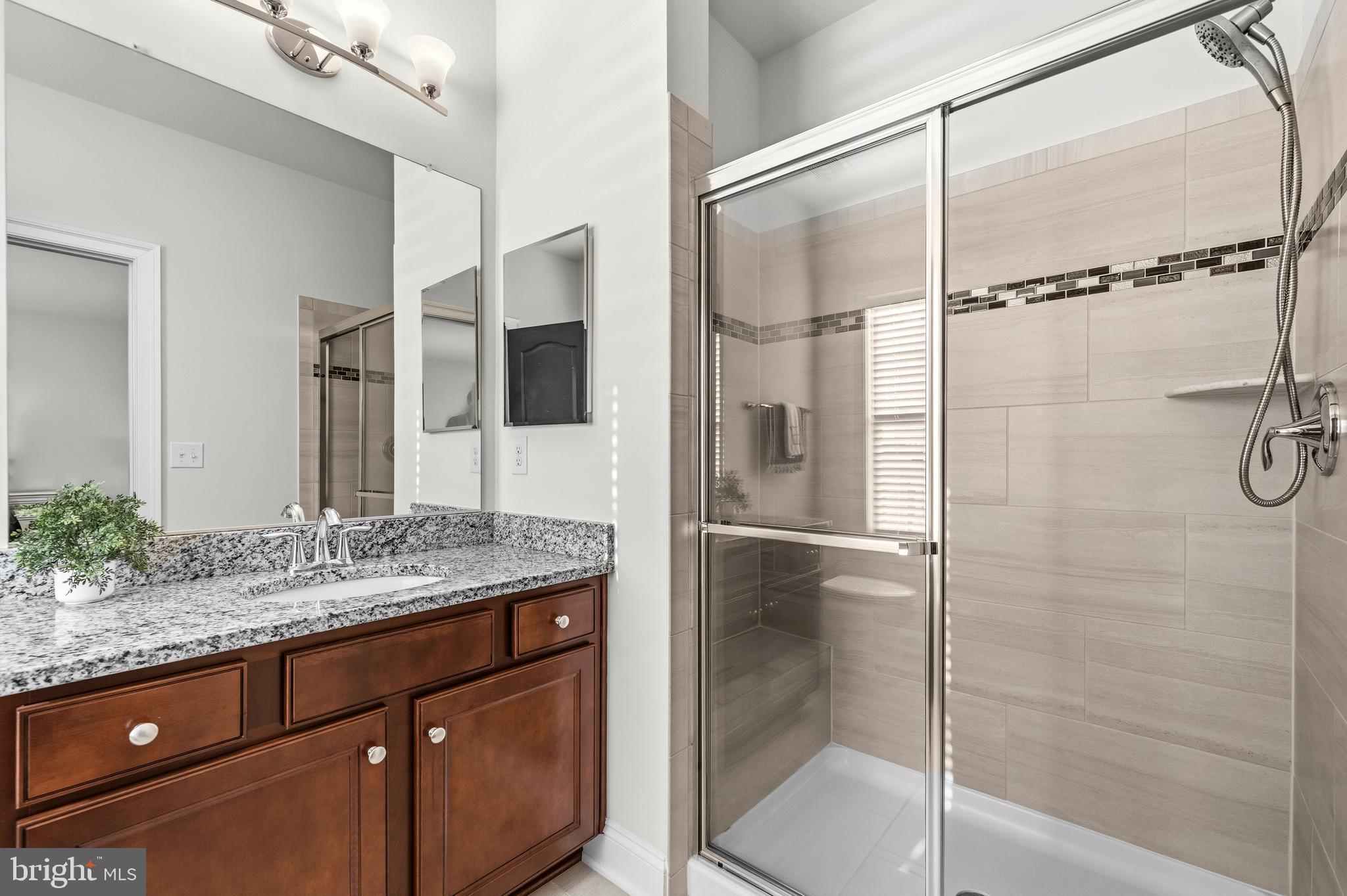 HUNTERS POND - Residential