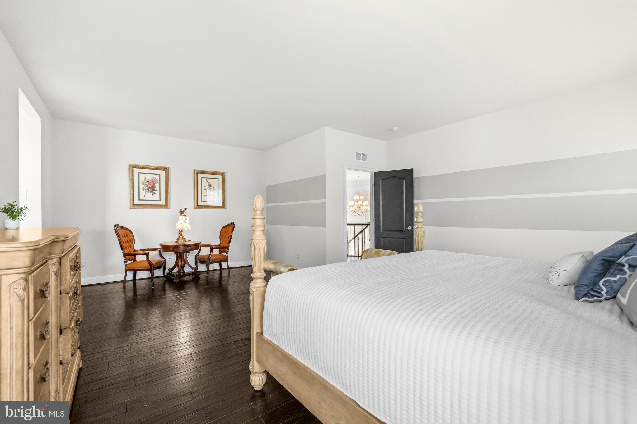 HUNTERS POND - Residential