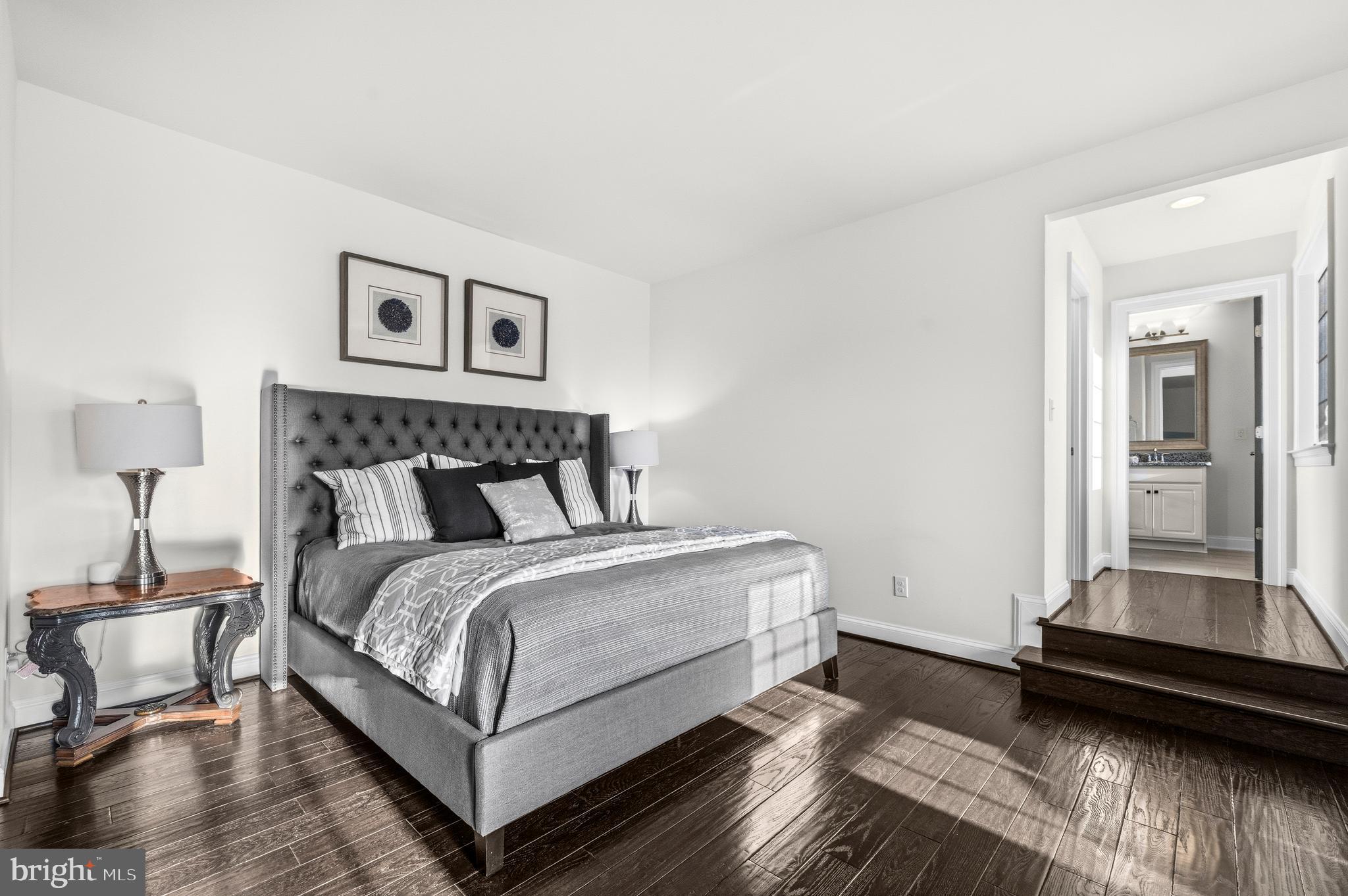 HUNTERS POND - Residential