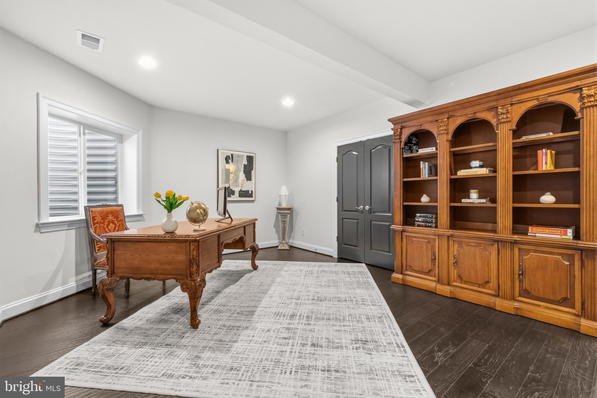 HUNTERS POND - Residential