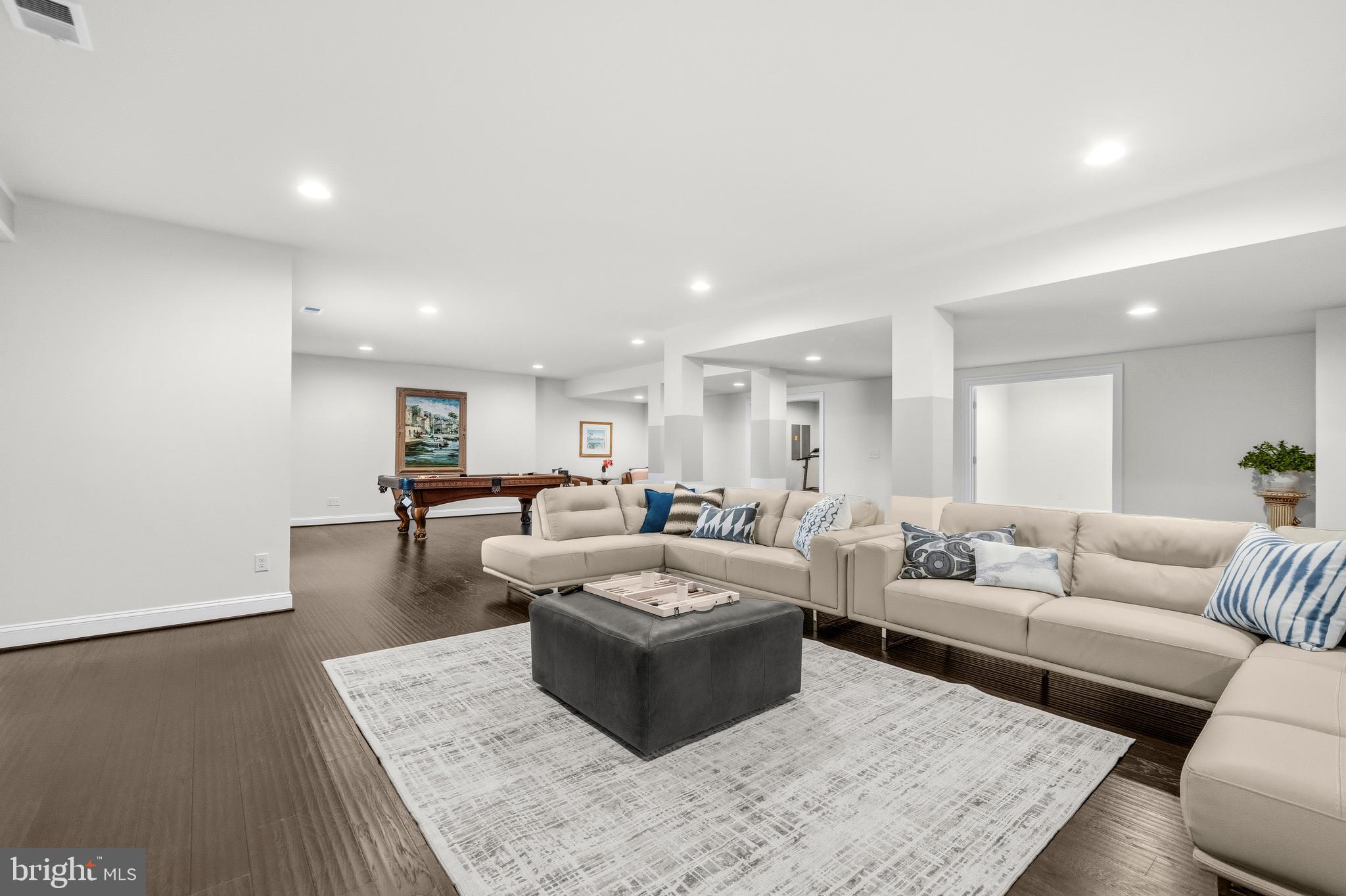 HUNTERS POND - Residential