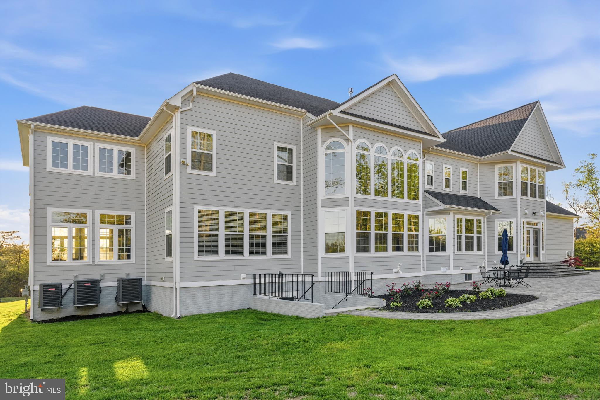 HUNTERS POND - Residential