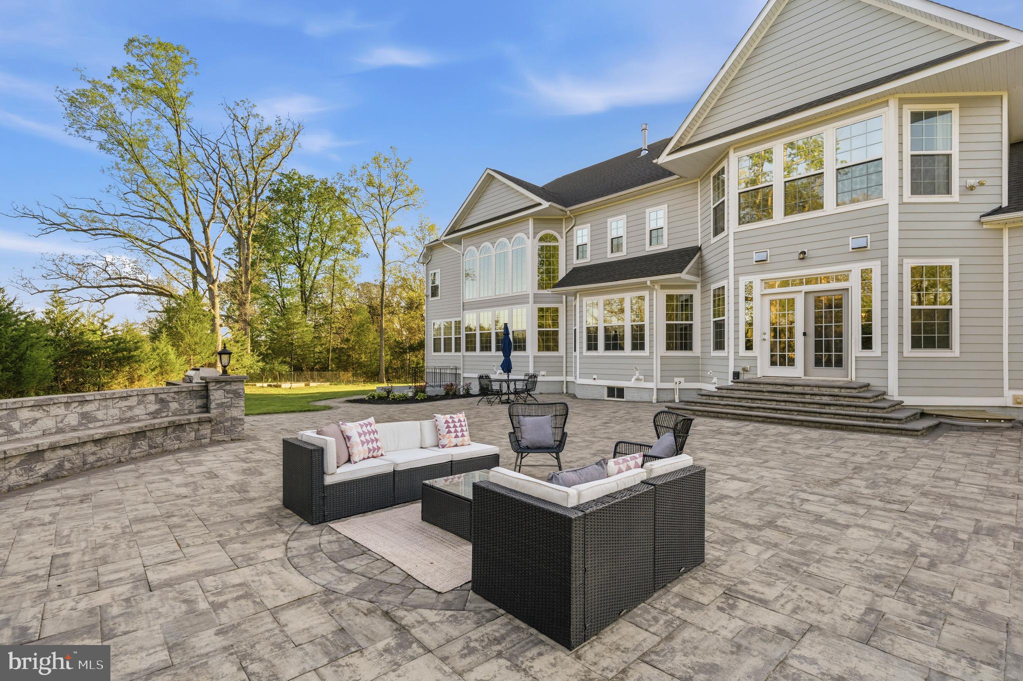 HUNTERS POND - Residential