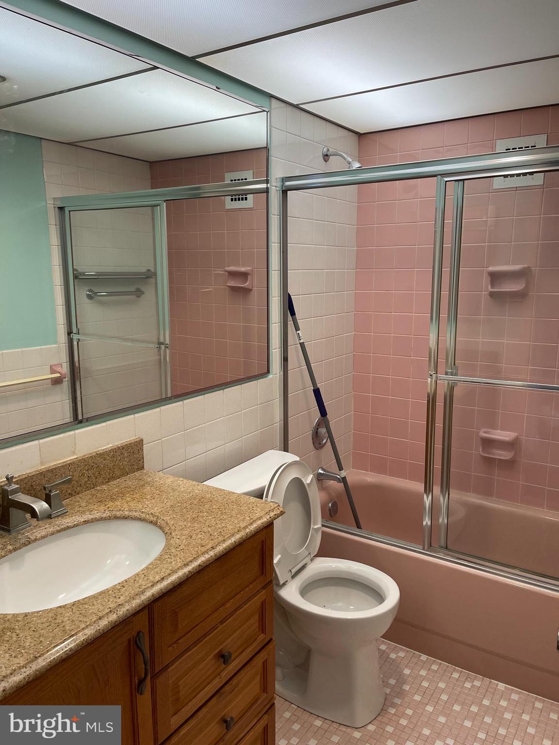 GREEN HILL - Residential