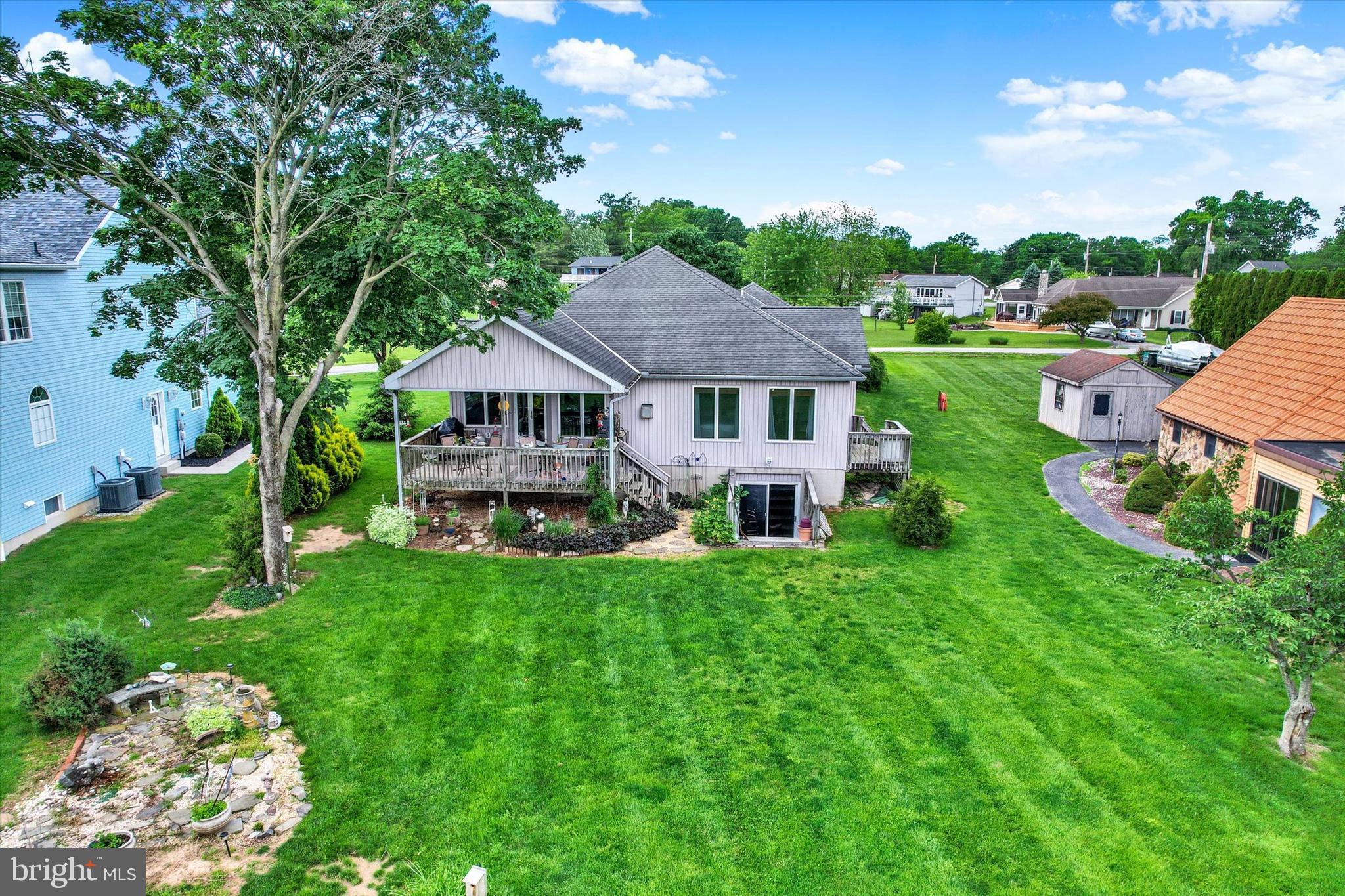 LAKE MEADE - Residential