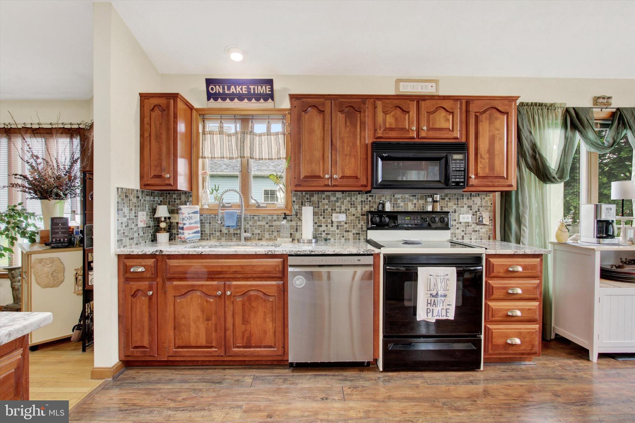 LAKE MEADE - Residential