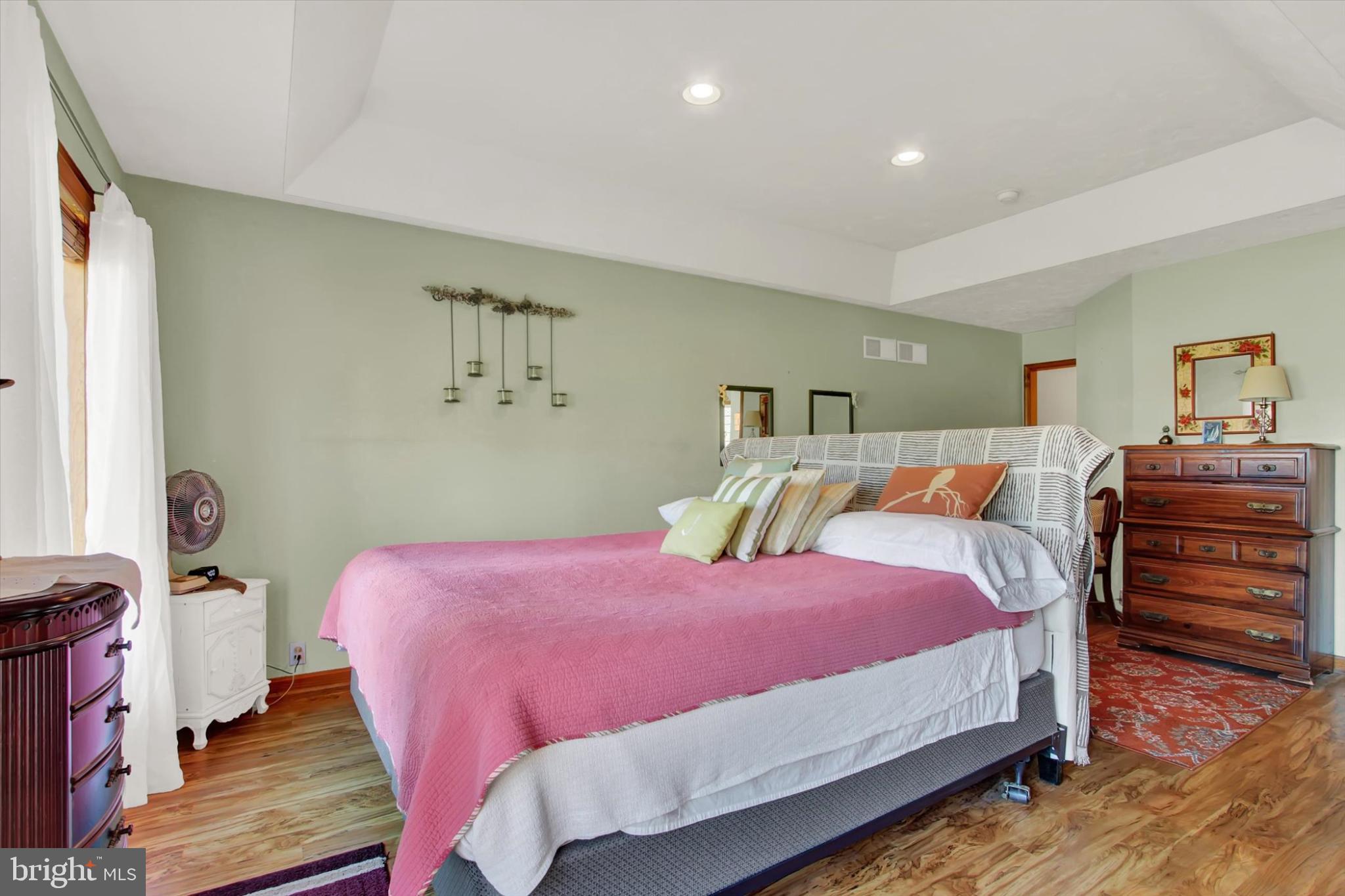 LAKE MEADE - Residential