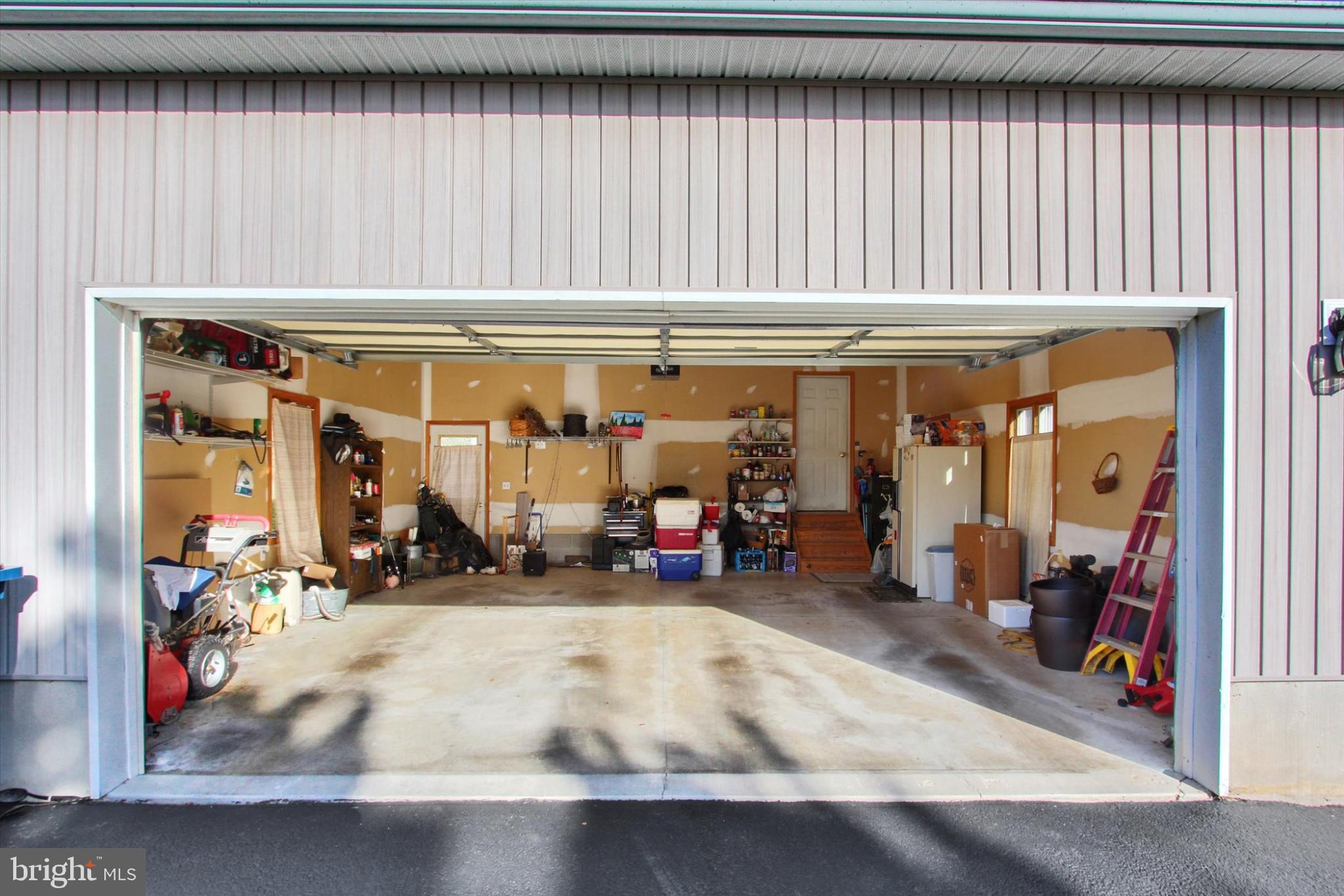 LAKE MEADE - Residential